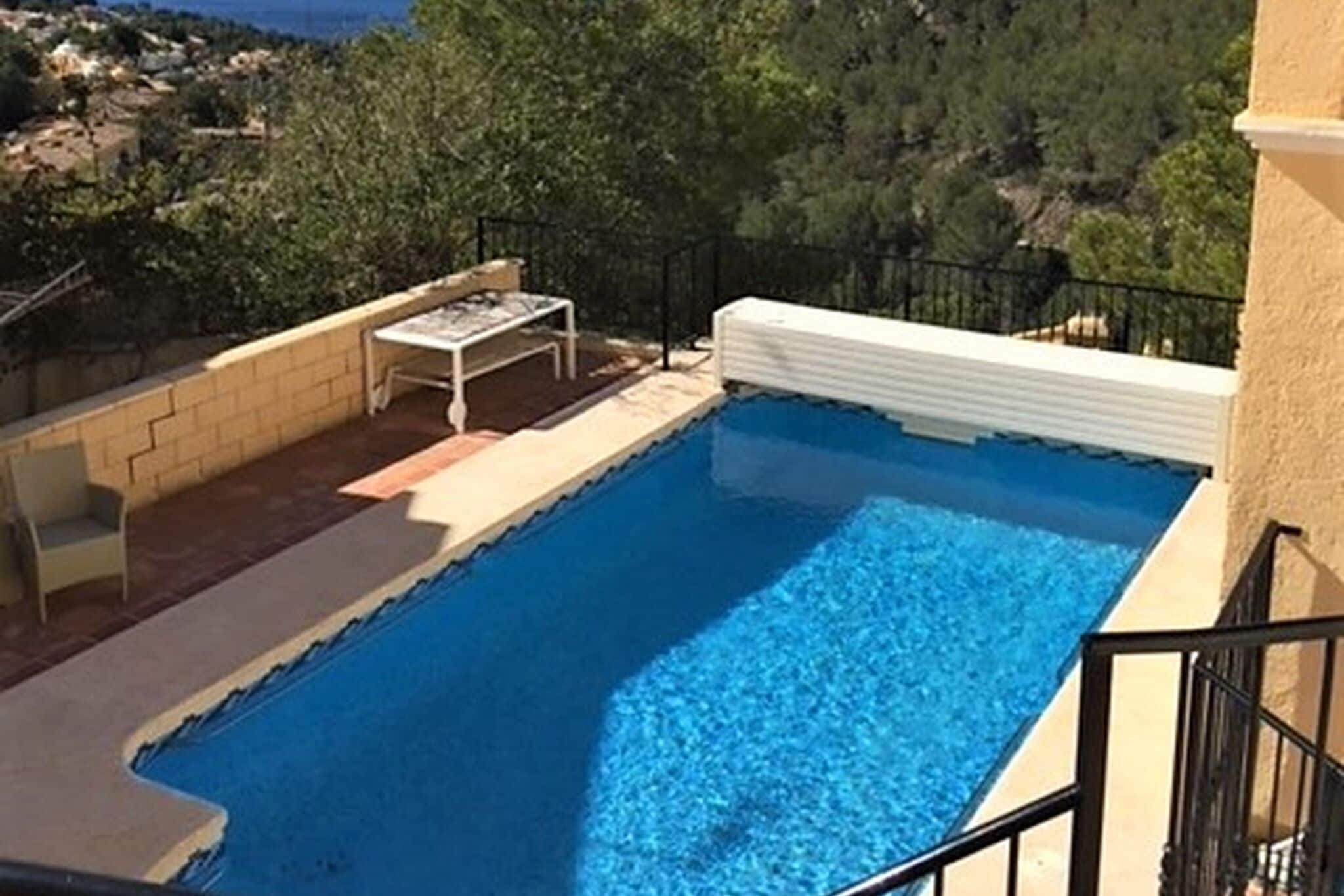 Sea-view villa in Altea Hills with private pool