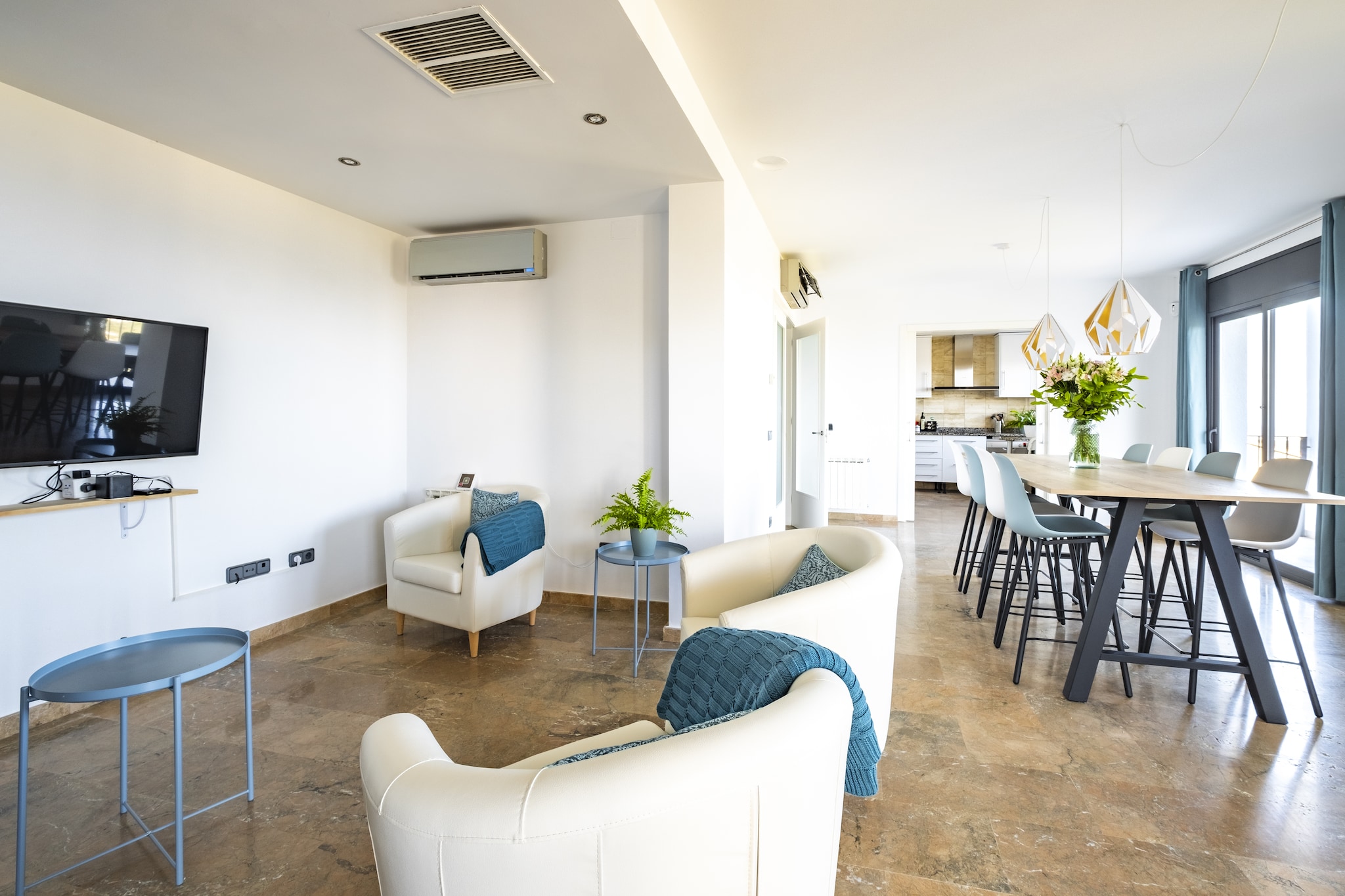 Spend a great holiday in this beautiful holiday home near the sea and the beach. It is equipped with a heatable private swimming pool and is ideal for vacations with family or friends! Enjoy your well -deserved holiday on the sunny Costa Brava from the cozy terrace!
This impressive stay is located in the Spanish Mas Nou; A quiet urbanization in Platja d'Aro just a few minutes from the beach. The region offers various cozy restaurants and the enthusiast can hit a ball at Golf de Mas Nou, no more than 750 m walk from the holiday home. There is a tennis court 5 km away.
The house offers a beautiful panoramic view of the Mediterranean Sea and the mountains and you can easily relax. Parking is in front of the garage or in the driveway. You cannot install a tent, mobile home, caravan or any kind of temporary stay on the property. It is forbidden to leave garbage bags on the balconies and terraces.
About Belvilla
When you stay in a Belvilla home, you can rest assured of a unique holiday home in ideal surroundings at an attractive price. The portfolio of accommodations consists of more than 40,000-holiday homes in 20 European countries. Interested in a weekend getaway, a summer or winter sports holiday or simply a short break? Do you prefer the coast, the countryside or the mountains? Whatever your preference, there is a Belvilla home to meet your needs, from a cosy gîte for two to a castle big enough for the entire family, from an apartment in the heart of Rome to a cabin in the middle of nowhere, from a simple tree house to a luxury dream villa and from close to home to the other side of Europe.
A Belvilla home gives you the freedom to enjoy breakfast in your pyjamas or continue a good conversation into the morning hours without having to worry about the bar's closing time. Prepare gourmet meals with fresh local ingredients in your own kitchen and take advantage of having your own swimming pool to do as many cannonballs as you want! In other words, you can enjoy complete privacy in your home away from home.