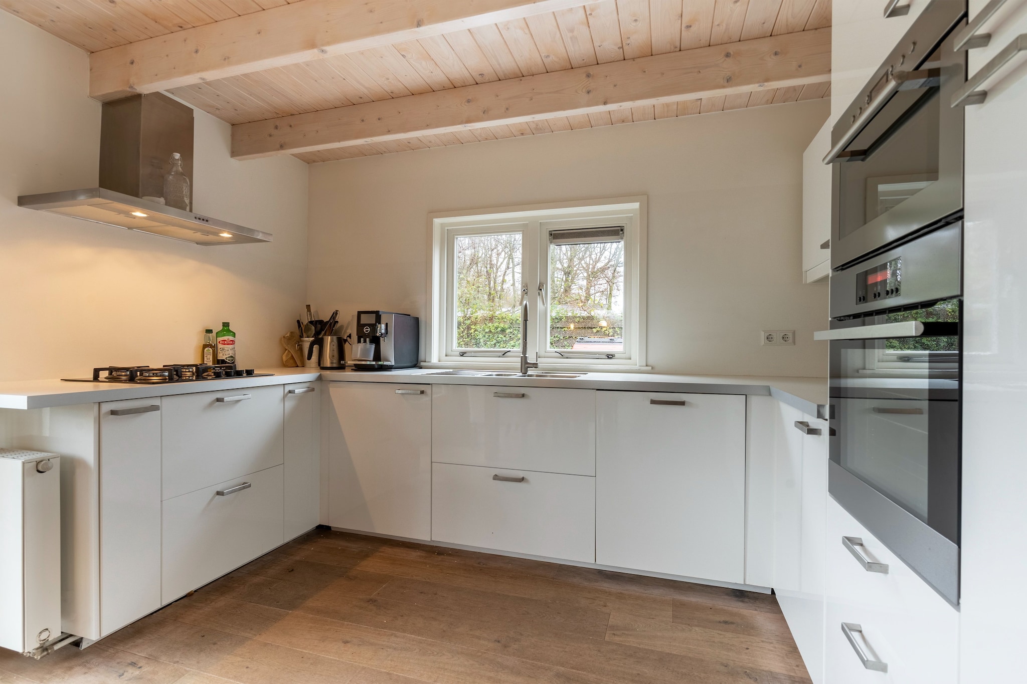 Cozy vacation home near the sea