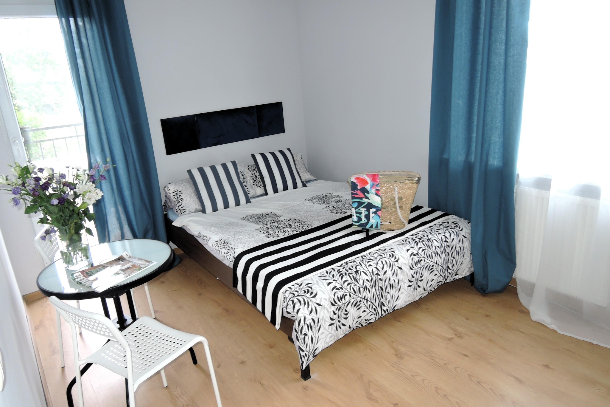 Honoratka The House XL