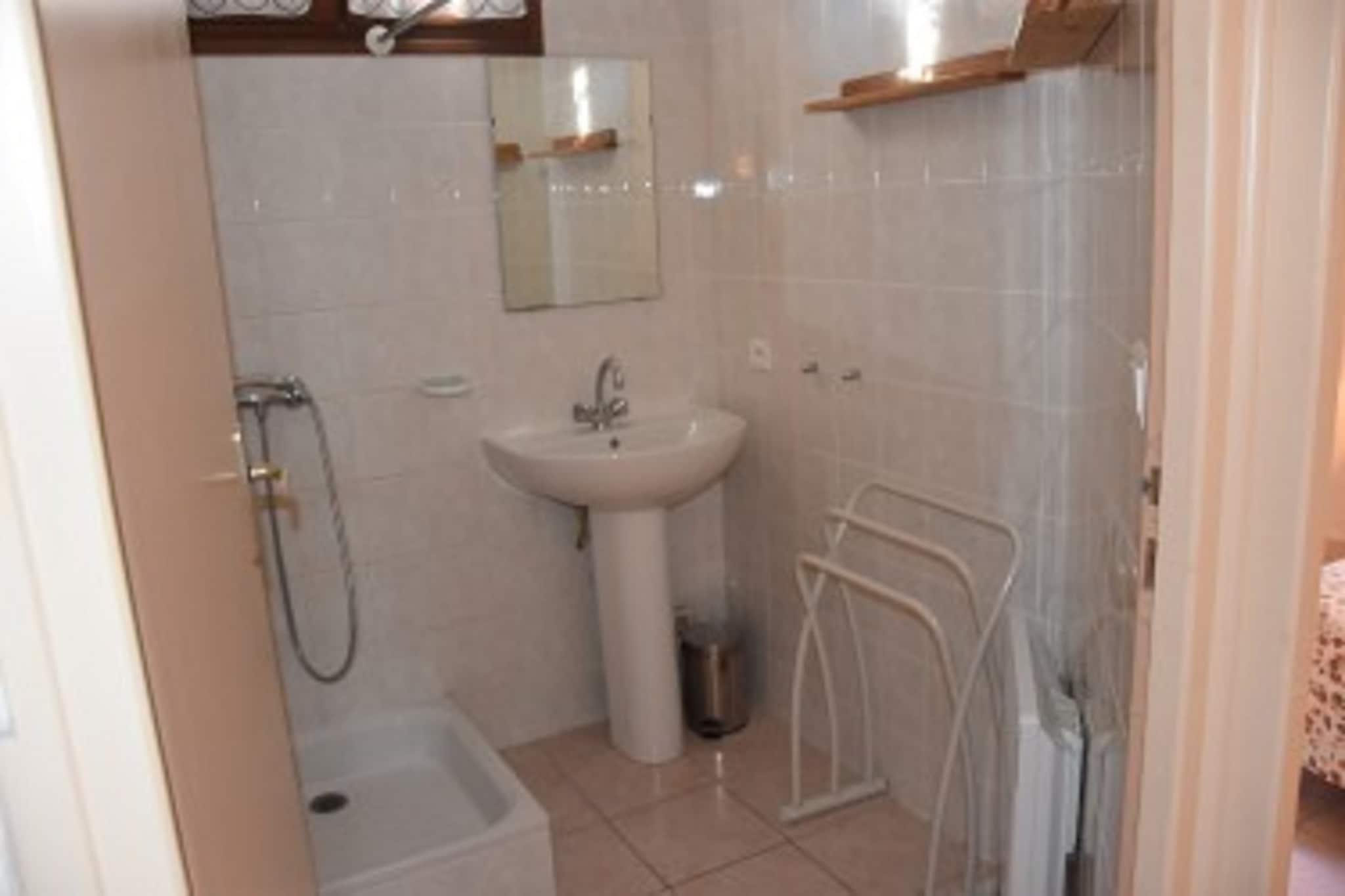 LA MAISON DE VILLAGE-Badkamer