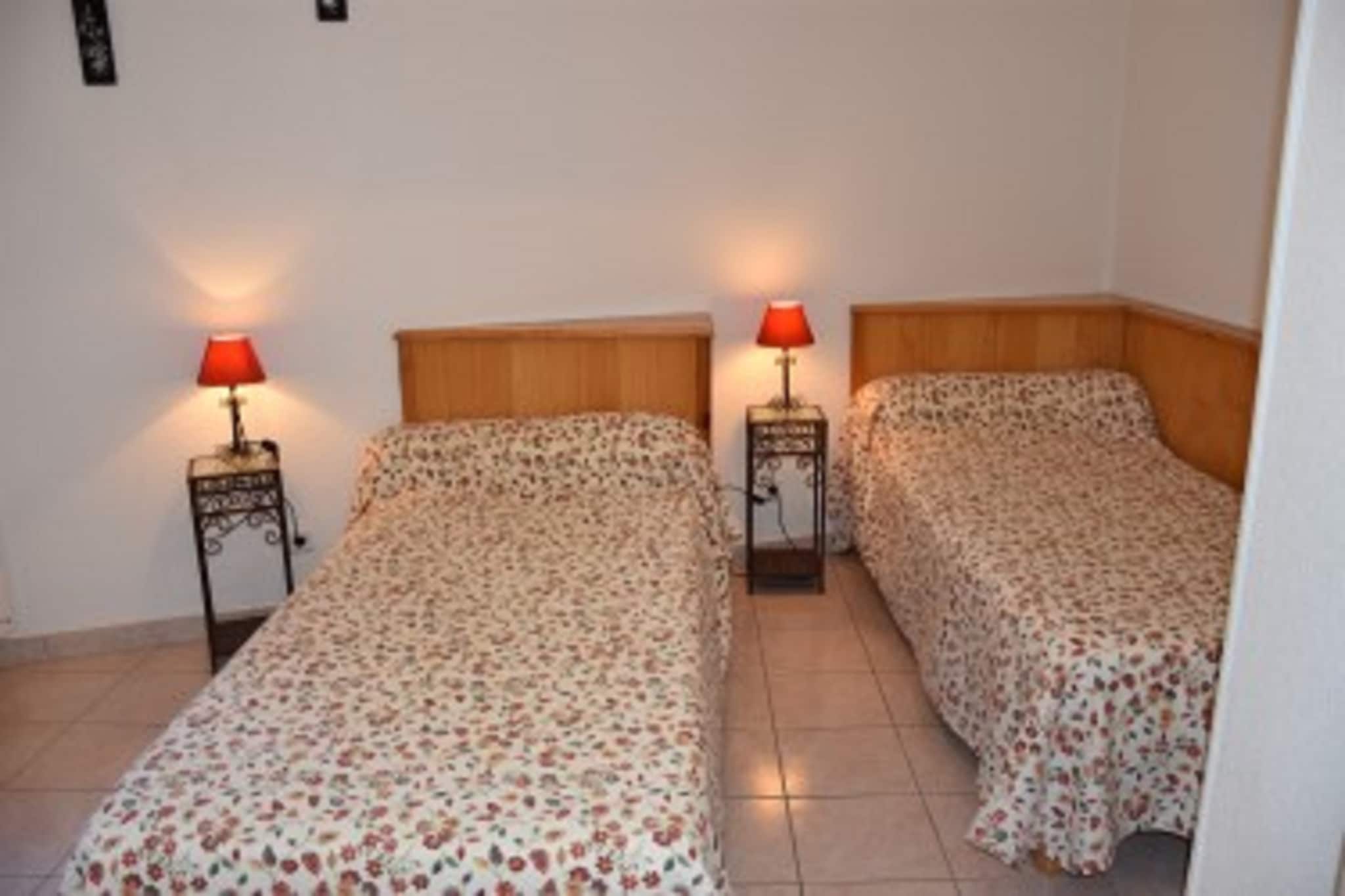 LA MAISON DE VILLAGE-Slaapkamer