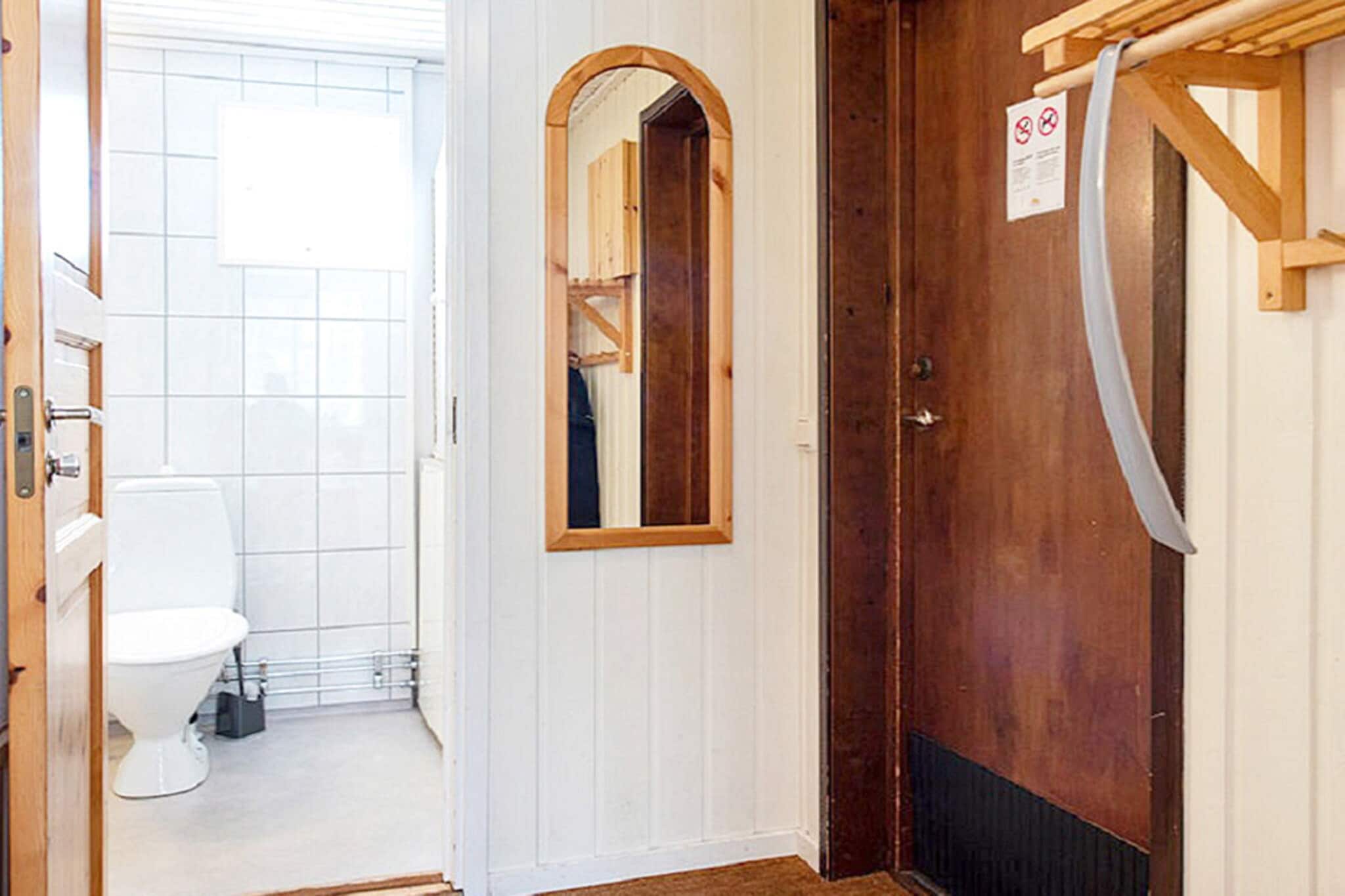 open kitchen(cooker(electric), hood, coffee machine, microwave, dishwasher), Living/bed room(TV(cable), DVD player), bedroom(2x bunk bed), bedroom(2x bunk bed), bathroom(washbasin, shower, toilet), heating(electric), garden furniture, parking