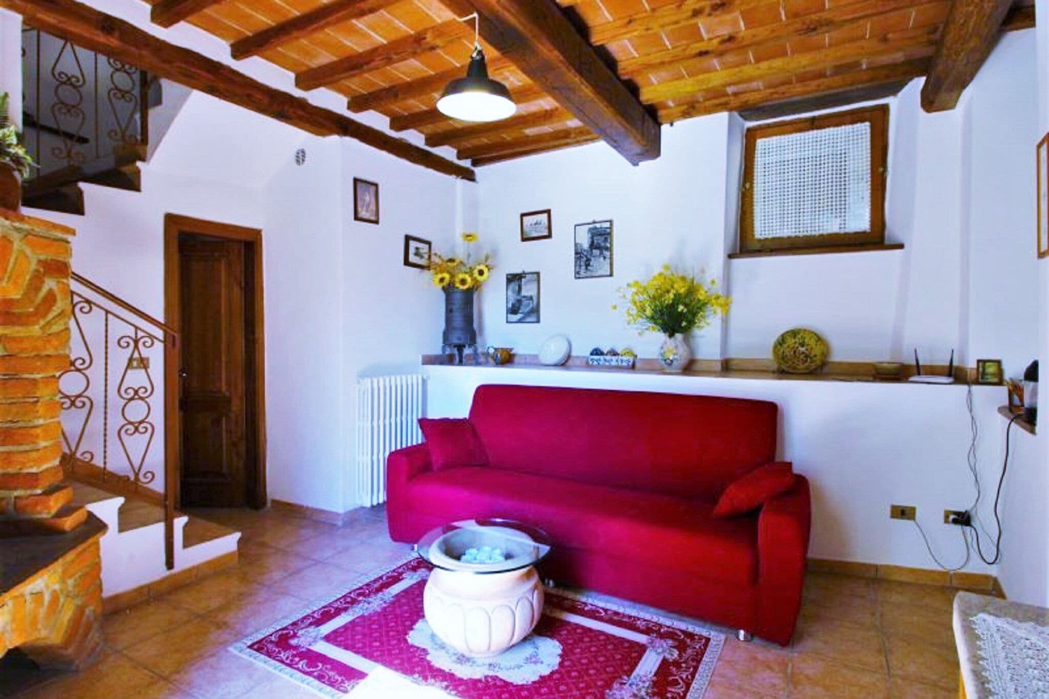 Charming holiday home in Castiglion Fiorentino with pool
