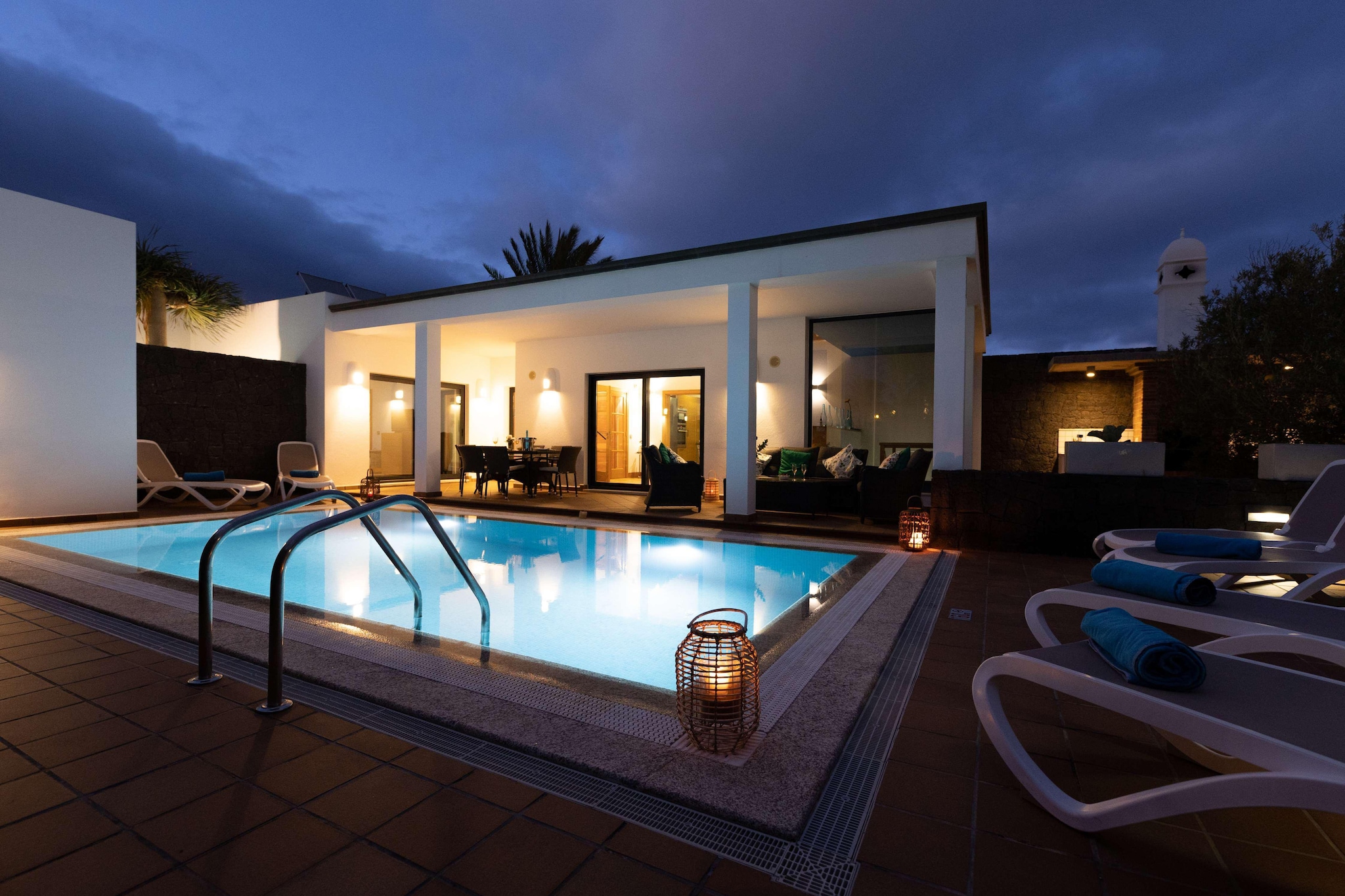 Villa B-Buitenkant zomer