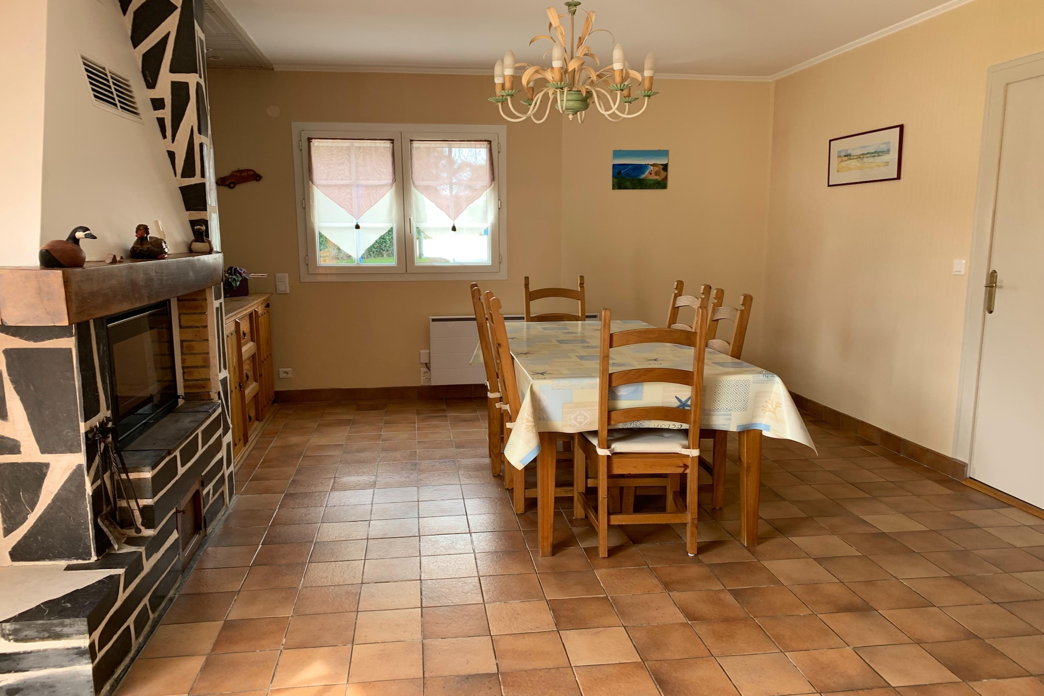Holiday home Pénestin-Eetkamer