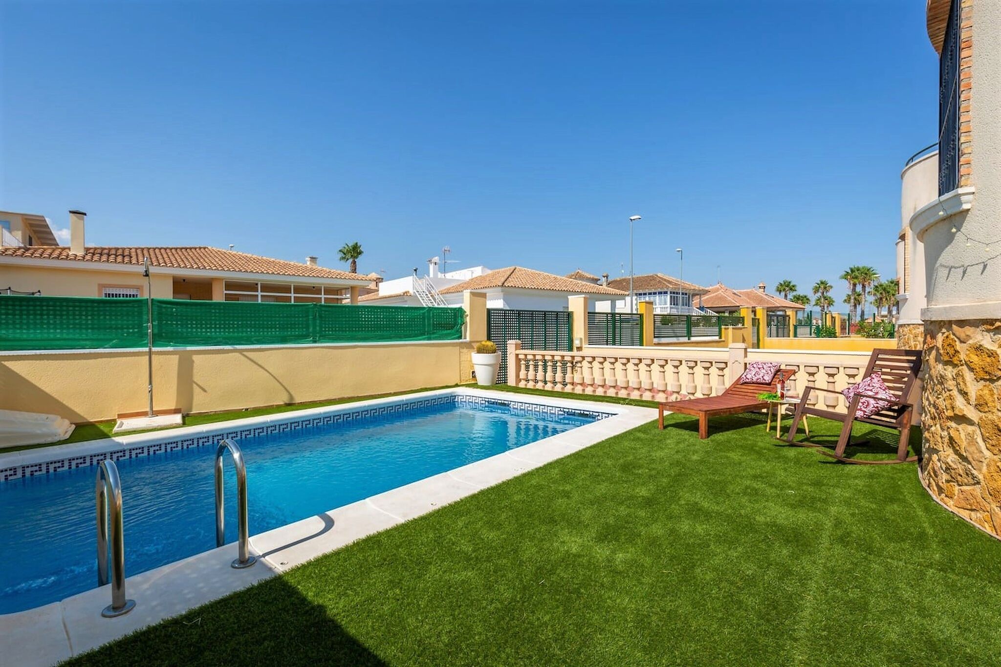 Modernes Ferienhaus in Benferri mit privatem Pool
