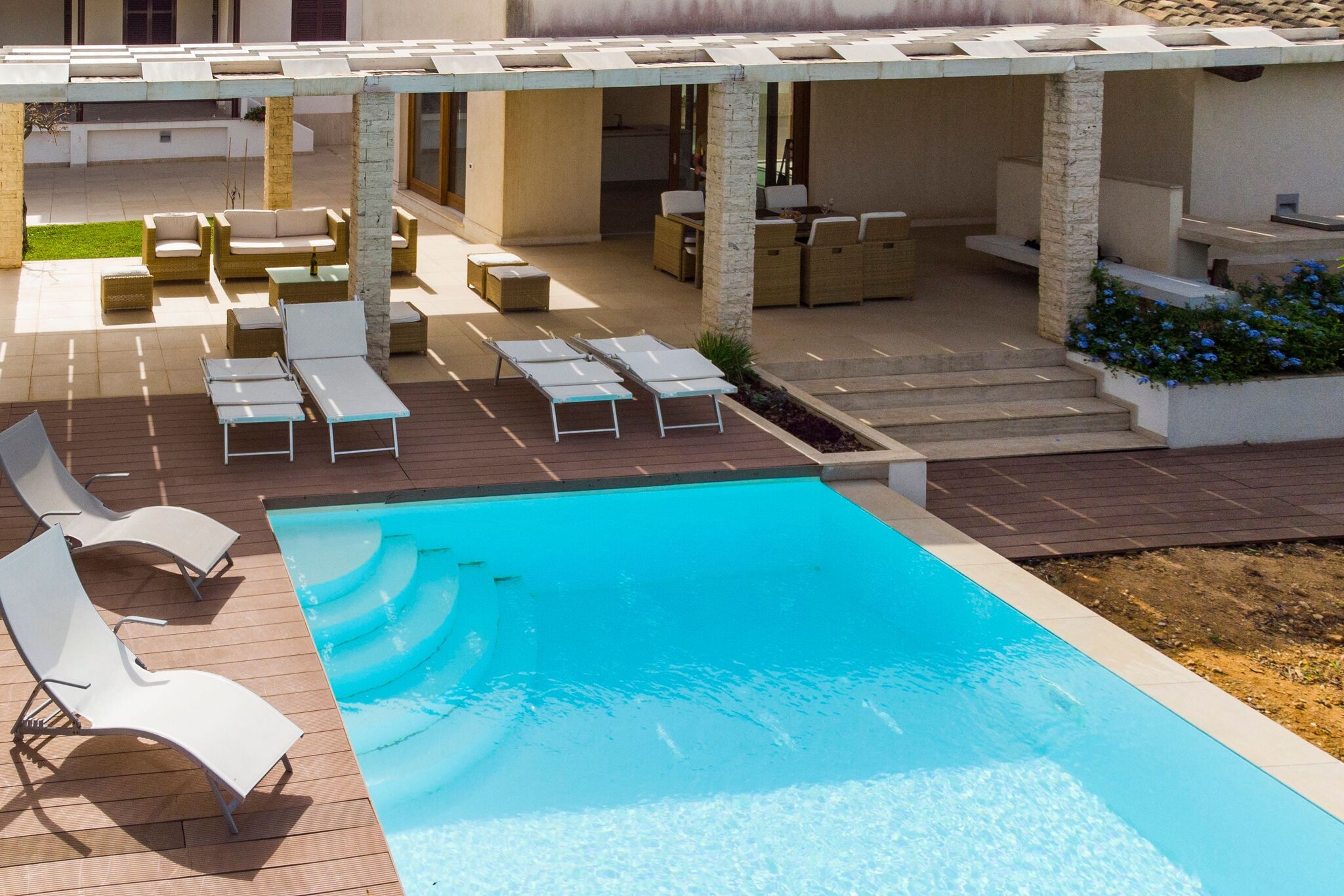 Villa avec piscine dans la belle Sicile