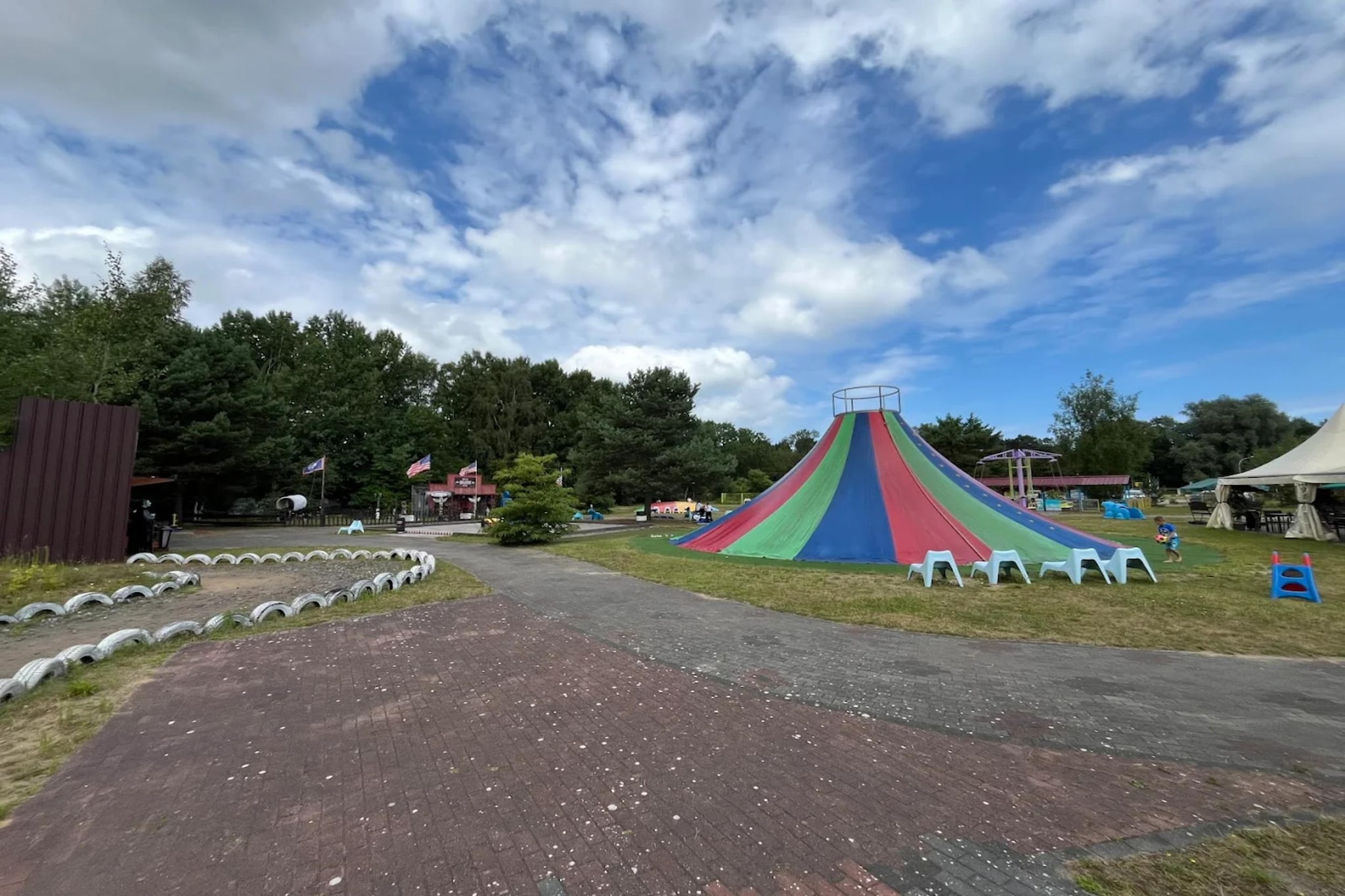 Im EG 50 qm / links-Gebieden zomer 5km