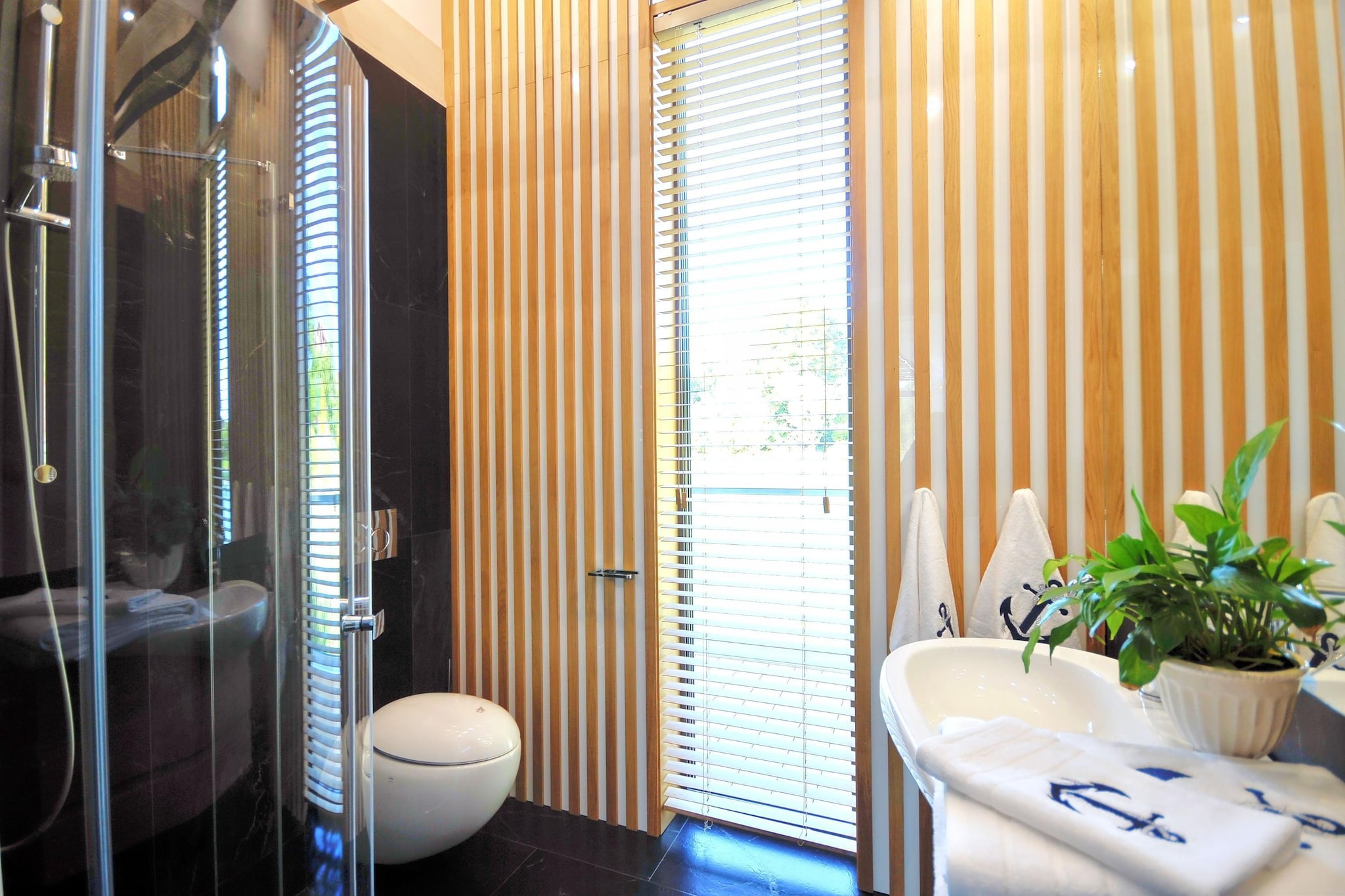 Dom na wodzie Bytów - Badezimmer