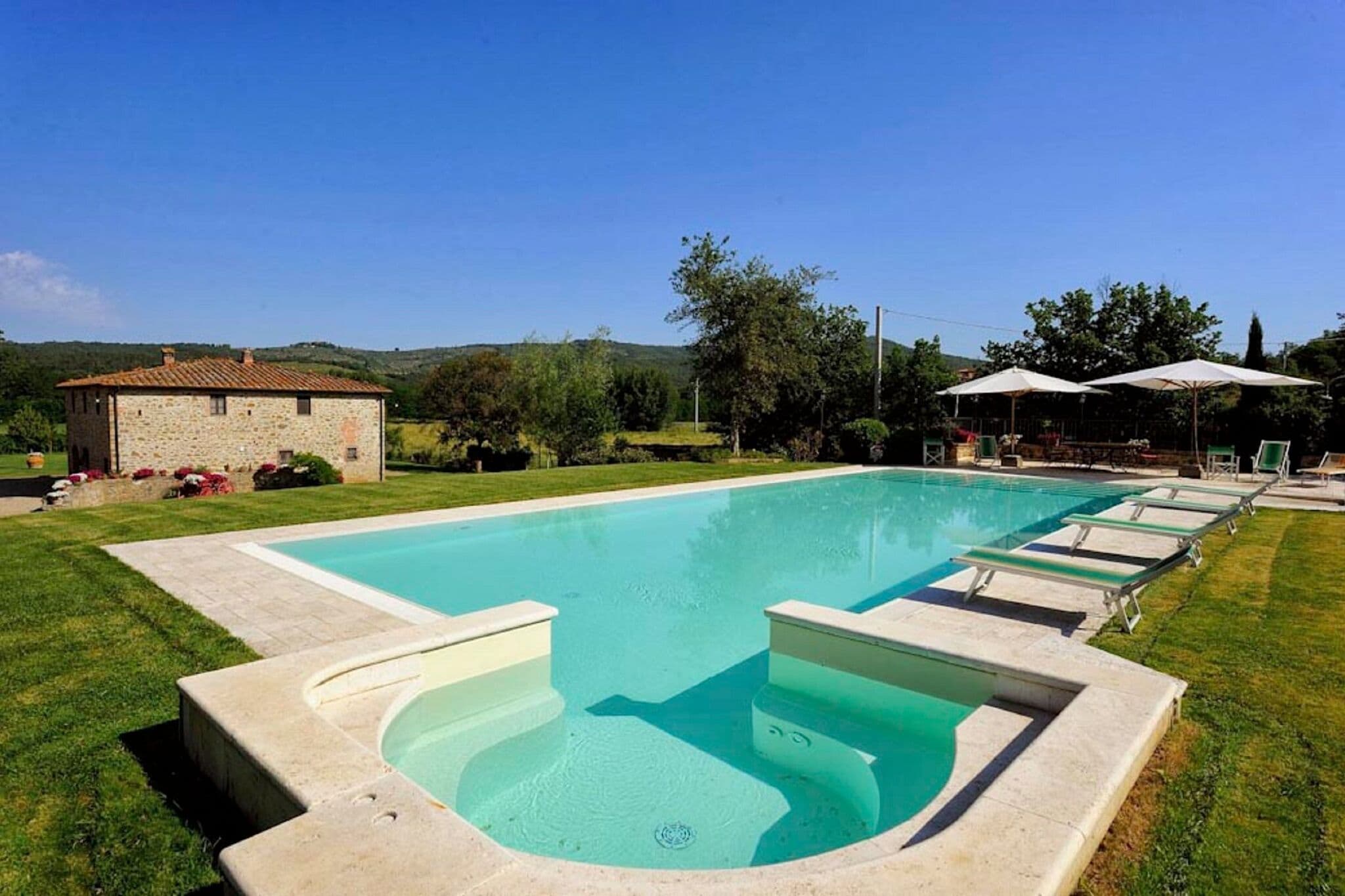Authentisches Ferienhaus in Bucine mit privatem Pool