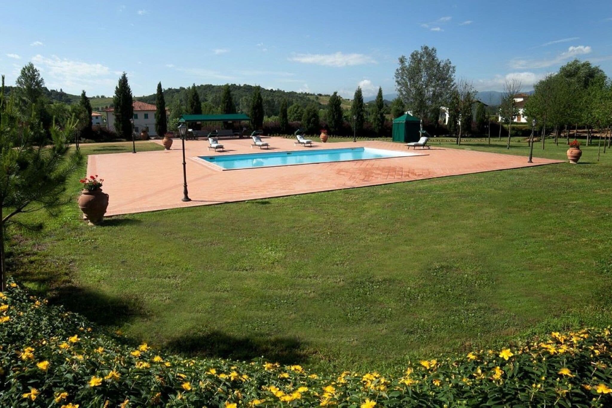 Belle maison de vacances à Reggello avec piscine