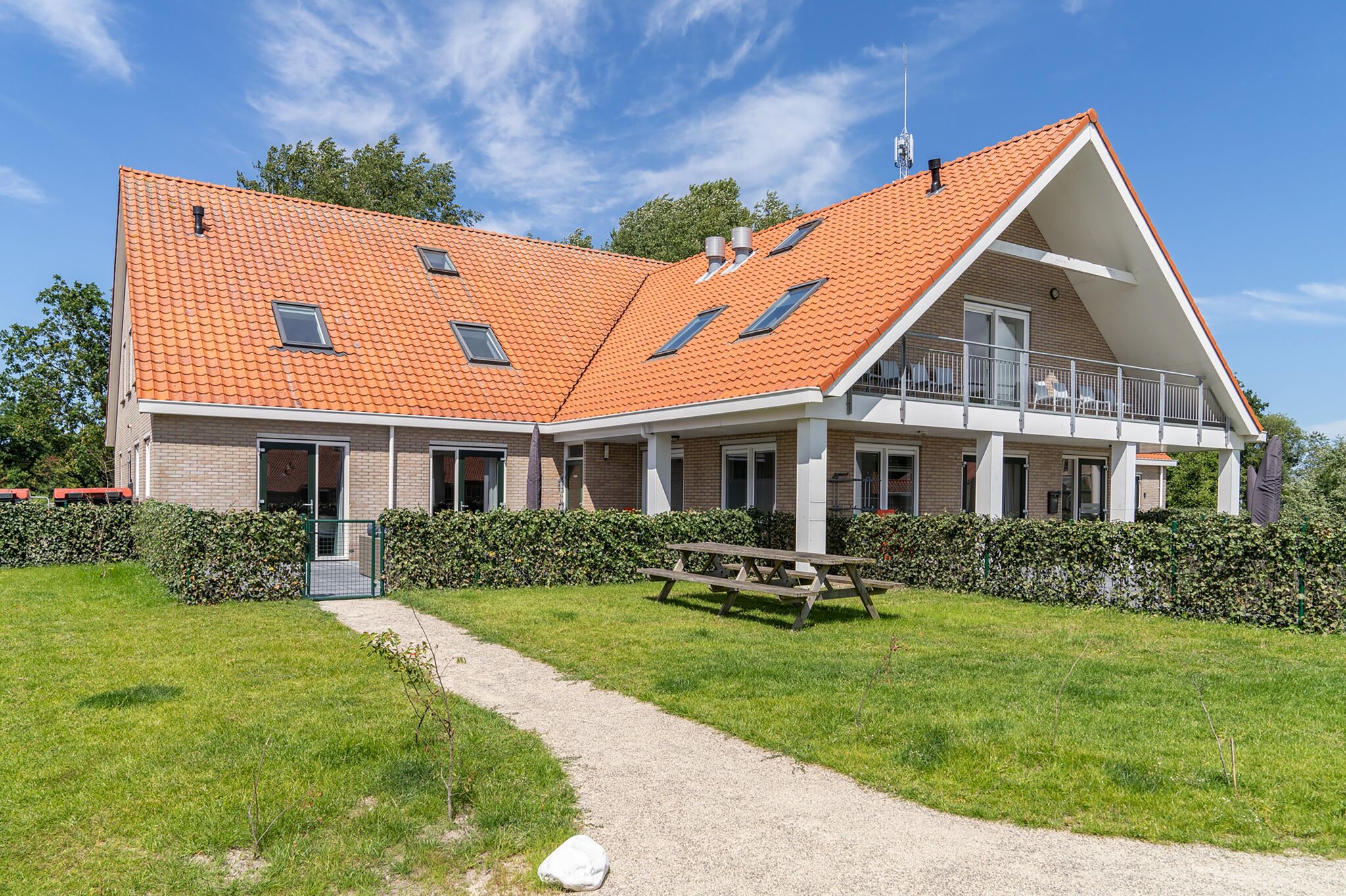 Large apartment on Ameland with terrace