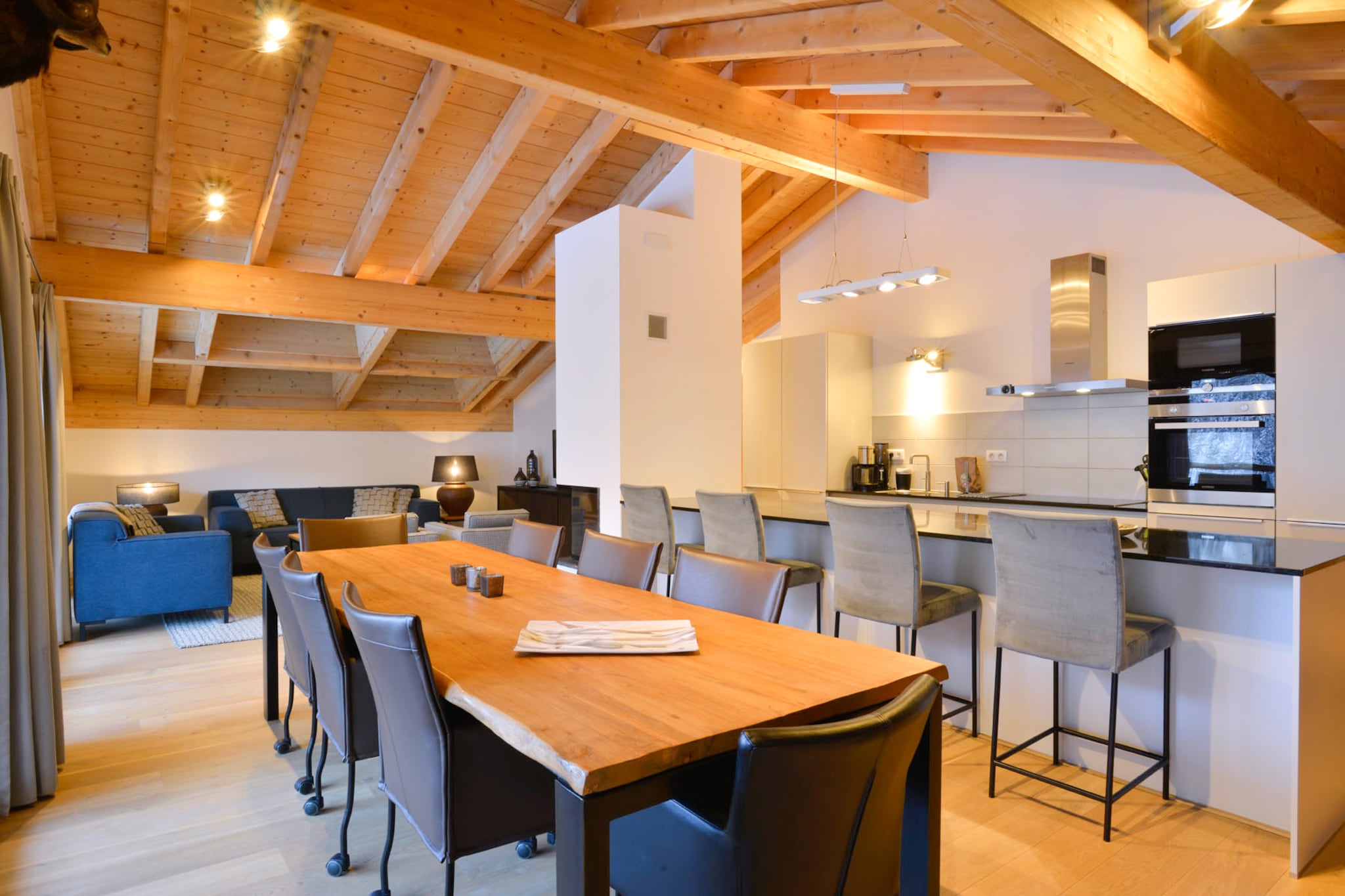 Penthouse 8p.-Eetkamer