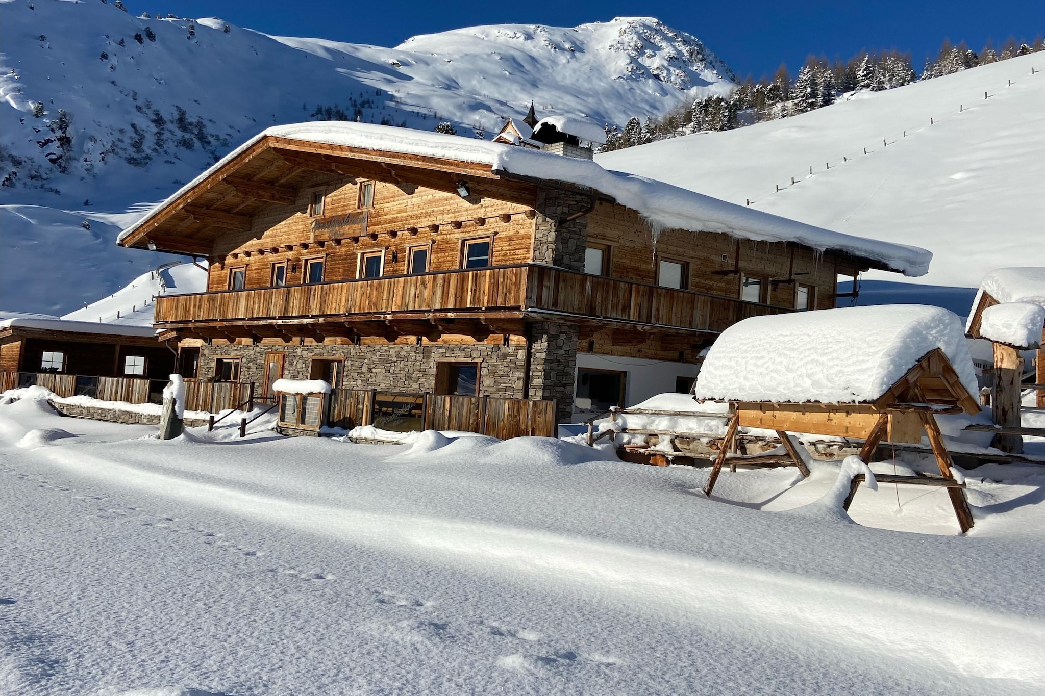Exterior Winter