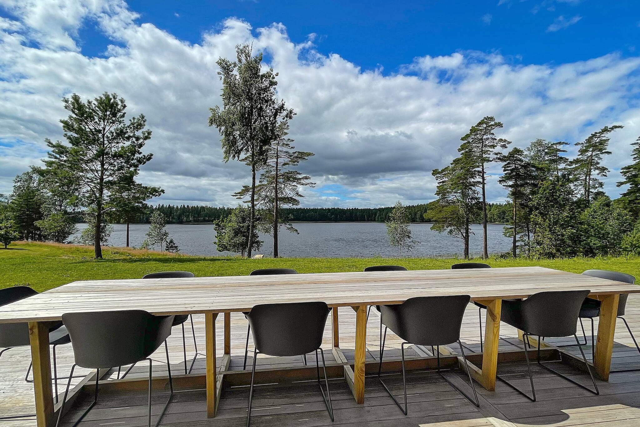 The latest in modern and comfortable accommodation mixed with the best of Sweden's nature, that's exactly what you get with this accommodation. This amazing house has large windows throughout the house to give you the most of this incredibly beautiful view. Who doesn't want to wake up with a view of the lake? The house's open spaces are well thought out and furnished to make the best use of inside and outside. Perfect for socializing, with an open kitchen where you can cook with a fantastic view. At the same time, the rest of the party can relax in the armchairs in front of the fireplace or enjoy the view of the lake. The house has a large terrace with a slide and lots of space to be outside, where you can enjoy a breakfast with a view of the beautiful beach and pier. Use the house's sauna before taking a dip in the lake from the jetty, or after a day on the ski slope, and enjoy the tranquility with the forest and the lake as your neighbour. The house works just as well for friends or couples traveling together as for families. For even larger travel groups, cabin 08285 is the closest to rent, approx. 30m away. The house has its own beach and you share a jetty with cottage 08285. The house has four spacious bedrooms. Two with double beds, one of which faces the lake with a large window and a view of the lake. Both double rooms have their own exit to the balcony via a balcony door. One with two single beds and one with a family bunk bed, 120+90. Large open kitchen with lounge area and dining area as well as another living area, for example if adults and children want to do different things after the meal, there is plenty of room for all wishes here. The house has modern furnished bathrooms, one with shower and sauna, one with toilet only. You have everything you need for a fantastic holiday here in the house and its beautiful surroundings, but should you still want to get out, there is plenty to do nearby. Only about 600 meters away is PÃ¥arp's farm, which has a restaurant, cafÃ©, canoe rental and football golf. You only have 55km to High Chaparral, or 110km to Liseberg. If you like shopping, it's a little over 40km to GekÃ¥s in Ullared. If you want more physical activities in both summer and winter, Isaberg Mountain Resort is 46 km away. Enjoy idyllic Swedish nature at its best from a magical location in this high-class villa that has everything you could wish for! Warm welcome! You have everything you need for a fantastic holiday here in the house and its beautiful local area, but should you still want to get out, there is plenty to do nearby. Just about 600 meters away is PÃ¥arp's farm which has a restaurant, cafÃ©, canoe rental and football golf. You only have 55km to High Chaparral, or 110km to Liseberg, or if you like shopping it is a little over 40km to GekÃ¥s in Ullared. Enjoy idyllic Swedish nature when it is at its best from a magical place in this high-class villa that has everything you could want! Warm welcome!
