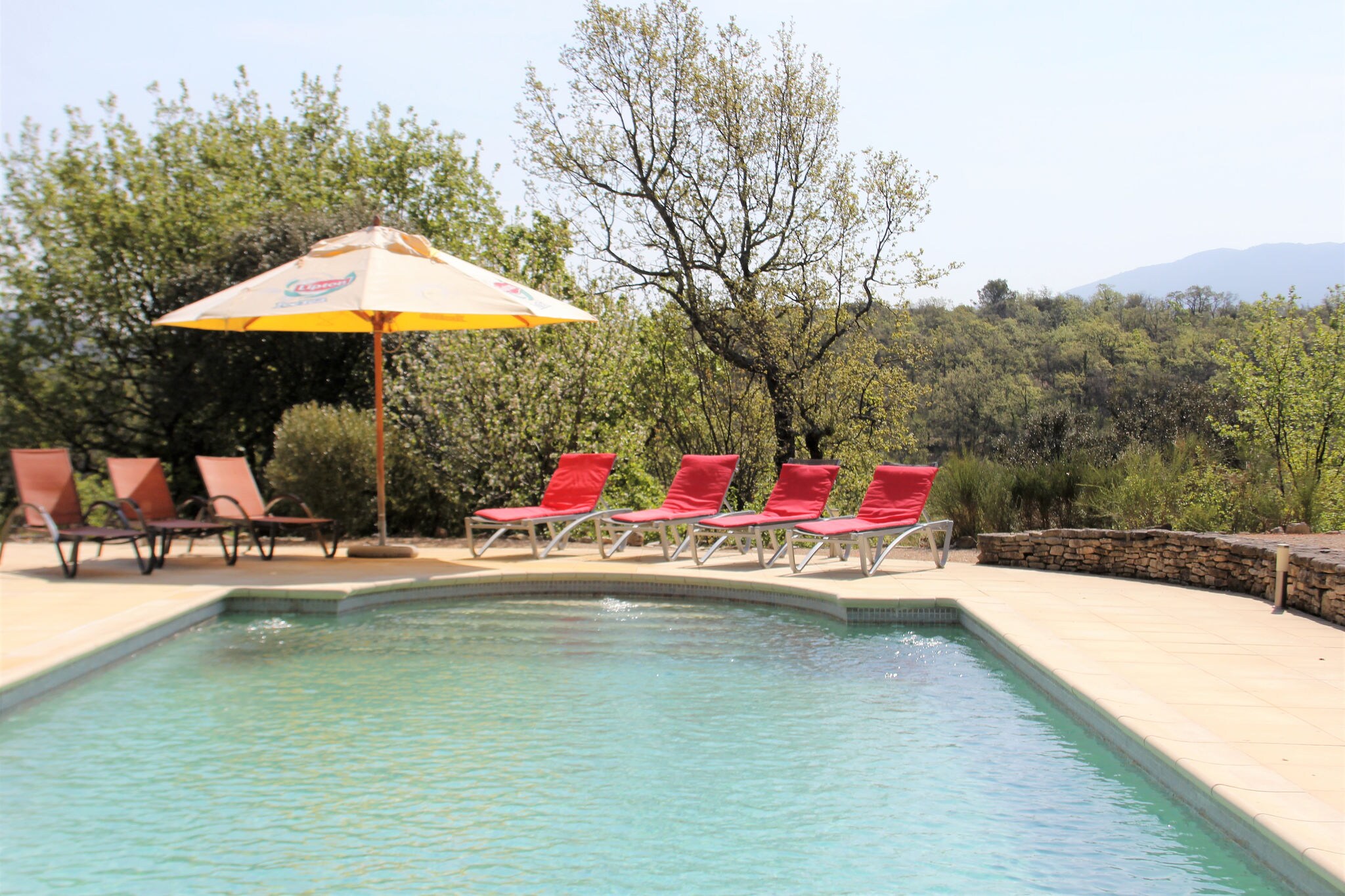 Luxuriöse Villa mit privatem Pool in Saignon, Frankreich
