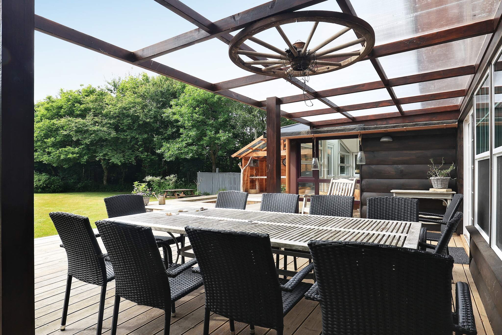 Internet Access DSL, Living room(2x single folding bed), Kitchen(cooker(electric), hood, coffee machine, microwave, dishwasher, fridge-freezer), Living/bed room(TV, chromecast), bedroom(double bed), bedroom(double bed), bedroom(double bed), bedroom(double bed), bedroom(single bed), bedroom, bathroom(tumble dryer, washbasin, shower, toilet, washing machine), game computer, bath tub(outside), Bubble bath(indoor, 2 persons), balcony or terrace, heating(electric), terrace, table football, darts, football goal, air to air heatpump