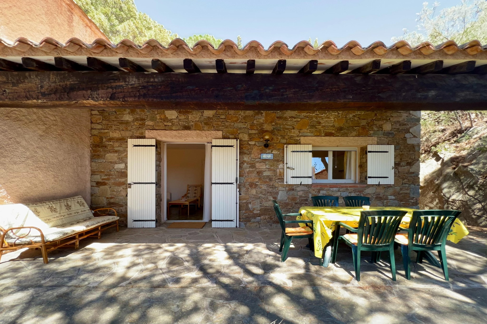 Cottage in Provence near Saint Clair Beach