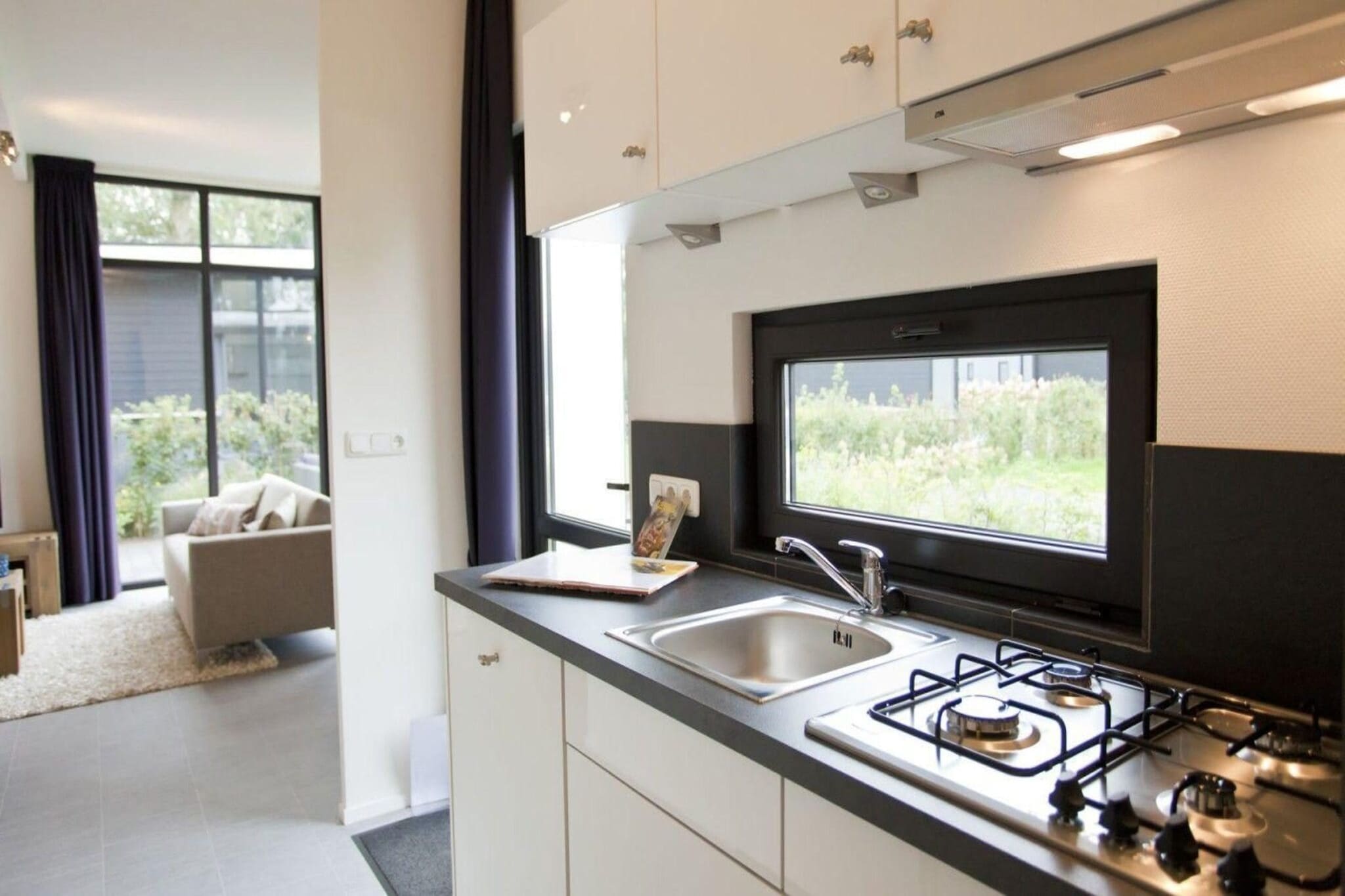 Cube La Mer 4 - Kitchen