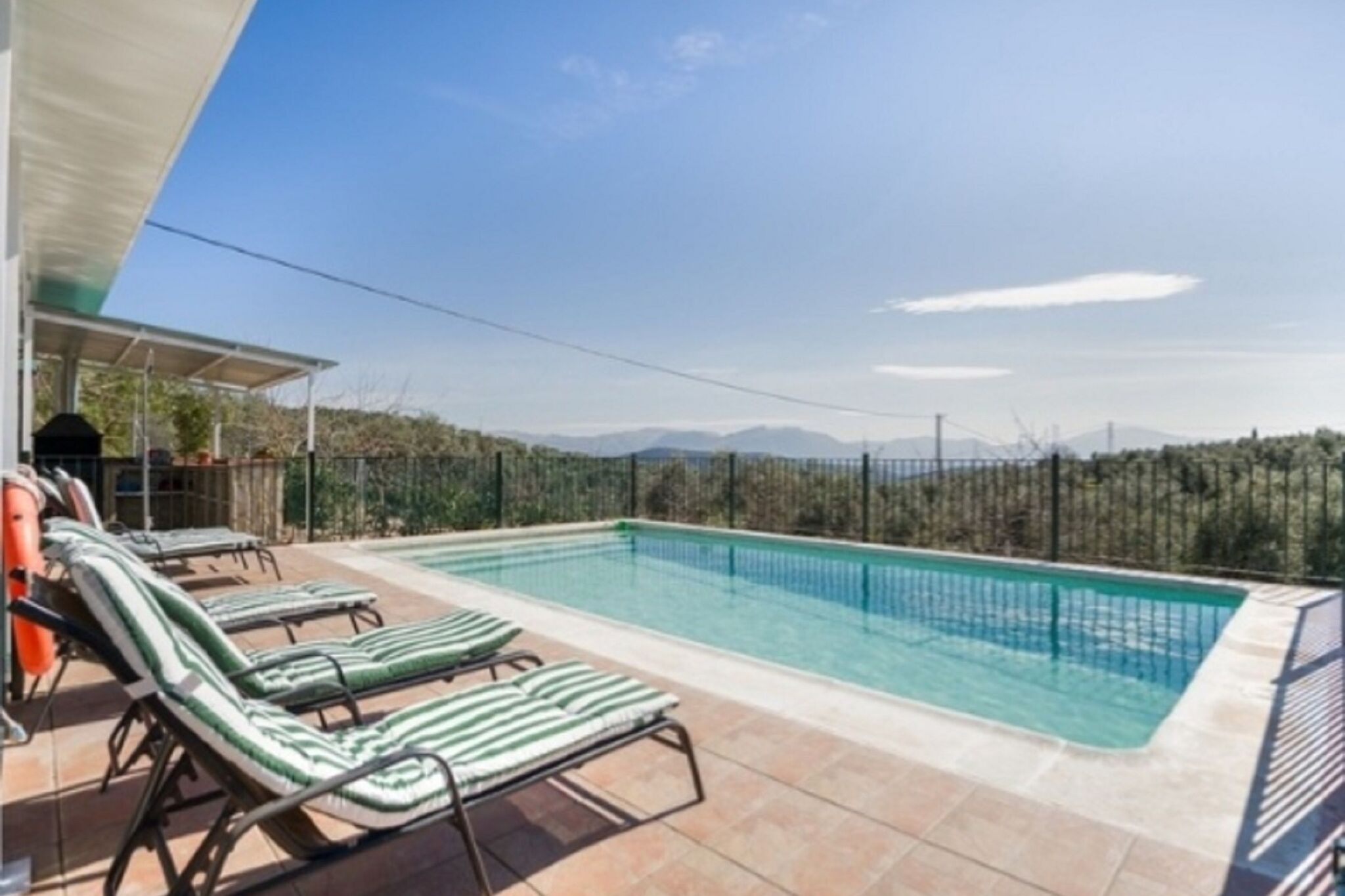 Pretty Holiday Home in Villanueva de Tapia with Private Pool