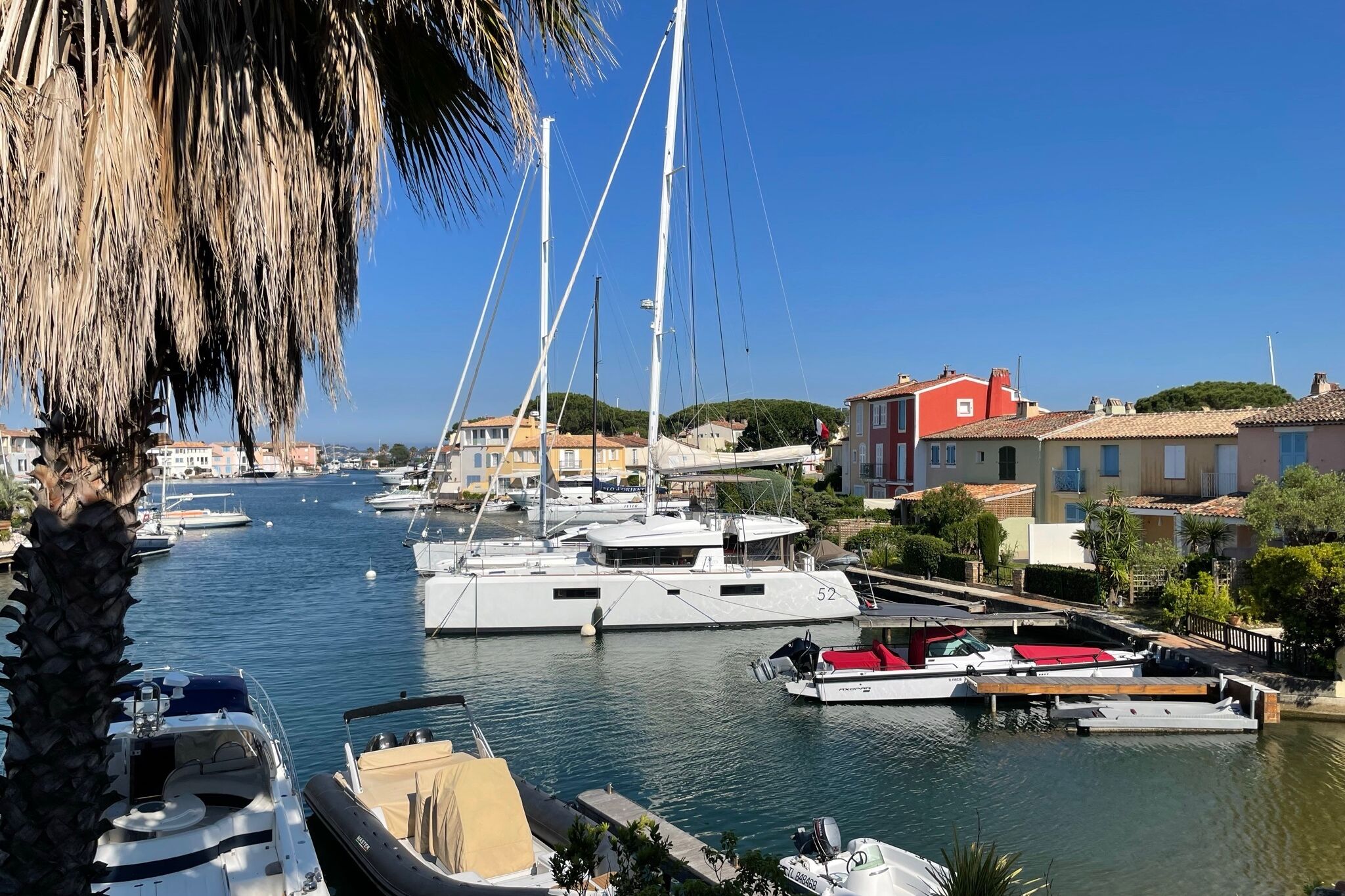Haus am Wasser mit schöner Aussicht auf Saint Tropez in Port Grimaud