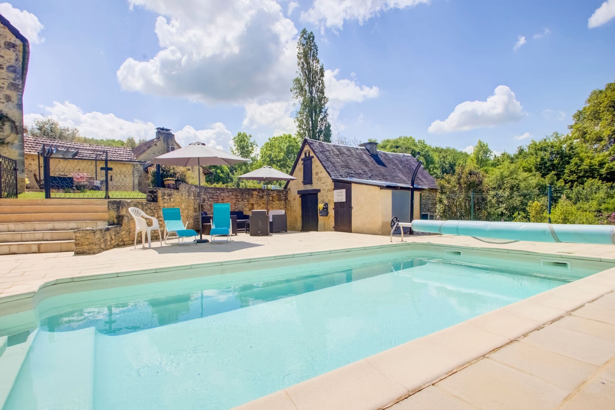 Agréable maison de vacancesc avec piscine privée près de Sarlat