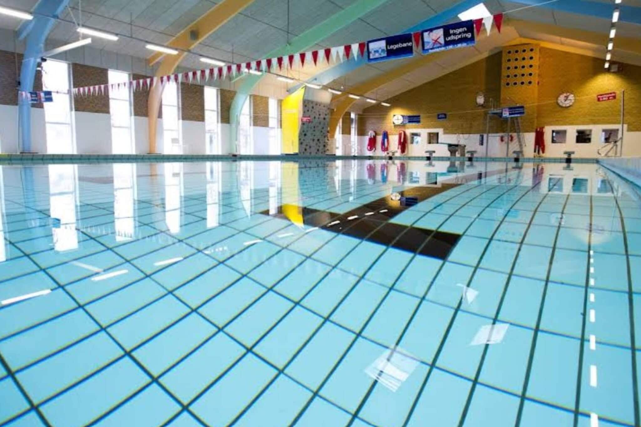 6 Personen Ferienhaus in Oksbøl-By Traum-Schwimmbad