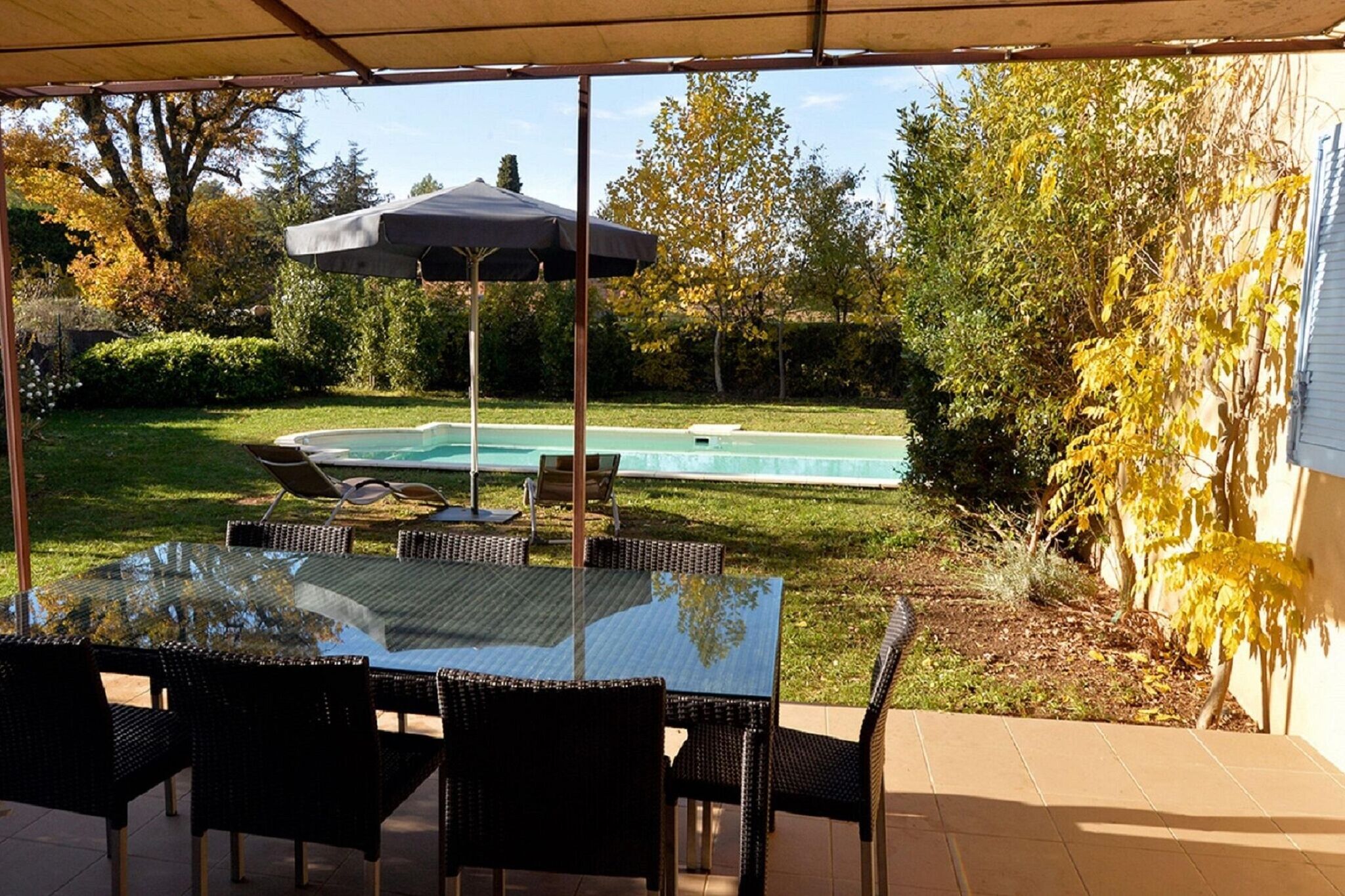 Villa provençale de luxe avec piscine privée dans le Lubéron