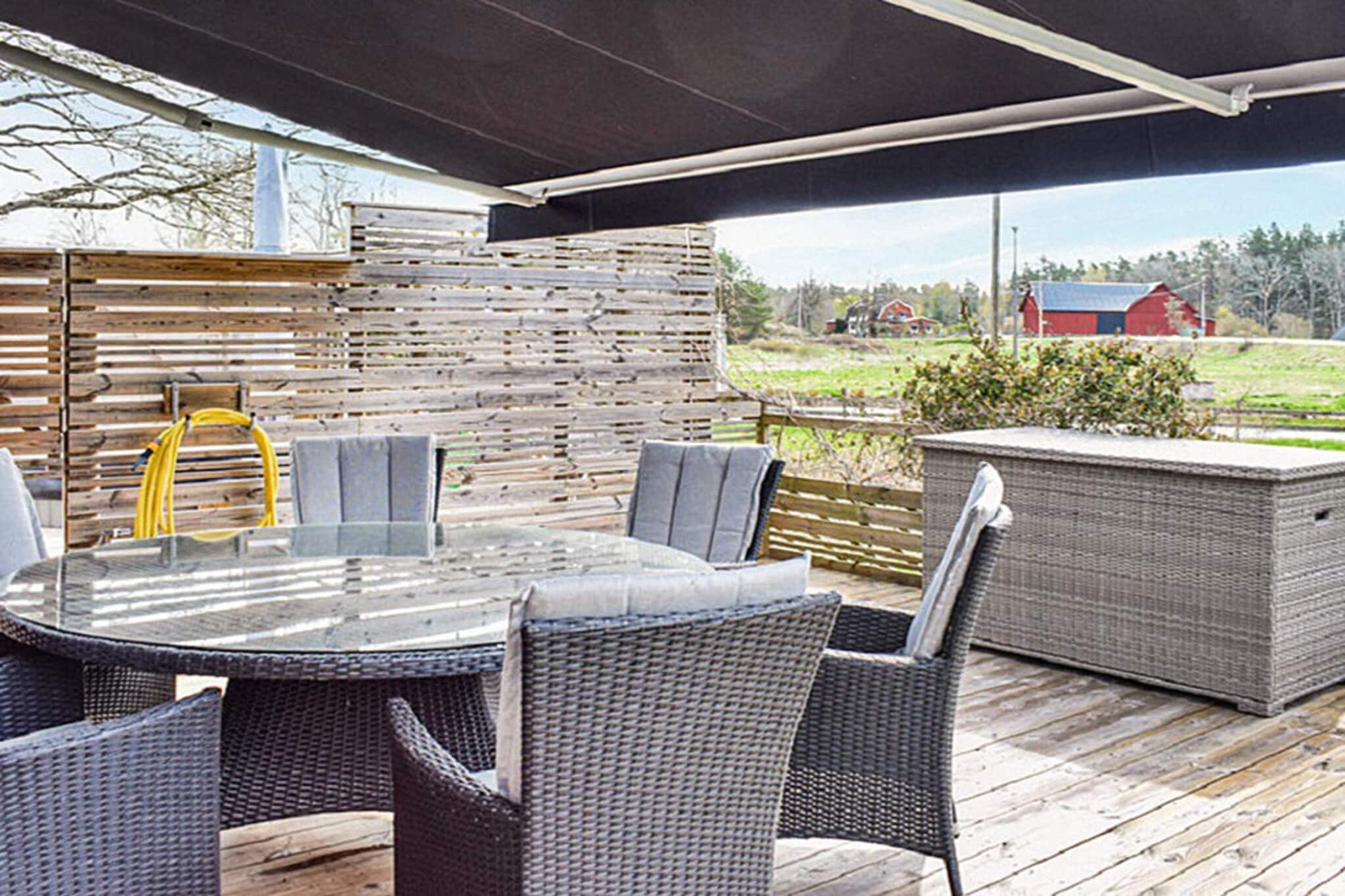 A completely newly renovated spa house in super nice condition with both a jacuzzi outside and a jacuzzi shower and sauna inside. Here you have the perfect place to rest and just have a good time. The house is located in Ugglebo, rural with the forest as a neighbor, here you can enjoy wonderful forest walks with berries and mushroom picking during the season. At the same time, you live perfectly for exploring, as you are close to Kalmar, Karlskrona and Kosta glasrike. The house has large balconies on 2 different floors. One equipped with an electric awning to fold out over the dining table if needed. On the second floor you can enjoy the warm comfortable jacuzzi and rest up in the sun loungers. Here are nice plantings in the growing boxes. Barbecue is available for wonderful barbecue evenings if desired. The house has an open floor plan with a combined kitchen, dining area and living room where you can enjoy in front of a fire in the wood burning stove. Firewood can be purchased on site if desired. The fresh kitchen is equipped with a microwave, 2 hotplates, fridge with freezer compartment, coffee maker, etc. There is dining space for four, as well as comfortable armchairs and a sofa. The sofa can be made into a double bed. You have free Wifi in the house and a TV with Swedish cannels TV1, TV2,TV4. There is also Netflix. You also have a CD player that is usually popular as there are lots of old CDs to experience. High level nostalgia for those interested in music. A step ladder leads you up to the attic where you sleep under the ridge in two comfortable single beds that can be put together if desired. The house is also equipped with a flexible central vacuum cleaner and an air/air heat pump that can be used as aircondition in the summer for an extra cost that you pay to the owner. The house's nice owners live in the house next door and are helpful with tips if desired. However, the house has a secluded location and your terrace and garden are protected from view. There are badminton sets and blocks to borrow if desired. If you want to swim, you have the sea close by. Vita Sand is a popular beach to visit. There is also food and ice cream served. There are also many bathing lakes such as. HemsjÃ¶n or HultabrÃ¥an to choose from if you want a little calmer swimming. In PÃ¥ryd (2km) there is a restaurant, pizzeria and shop. Here is the popular LantcafÃ©t with fantastic food and coffee. You have 3.5 km to Kalmar with a large shopping and restaurant selection. Sights such as Kalmar Castle and the County Museum are usually worth a visit. For children, SkÃ¤lby GÃ¥rd with its animals and playgrounds is usually popular. You have 60 km to Karlskrona with the Marine Museum and so much more. Kosta Glasrike is usually a nice day trip. Information: AC can be used for SEK 500 / week. This is paid to the homeowner on site. There is also Glasrikets Ã„lgpark, 2.8 miles away, where you can also fish. You are also close to Ã–land, with lots of exciting places and bathing places to visit. Here you also have Ã–land's zoo with animals, amusement park and water park. A popular restaurant to visit is La Famiglia, where you can enjoy Italian cuisine in a lovely Mediterranean-inspired garden. For those interested in golf, there are plenty of golf courses to choose from in the local area. AC can be used for SEK 600 / week. This is paid to the homeowner on site.