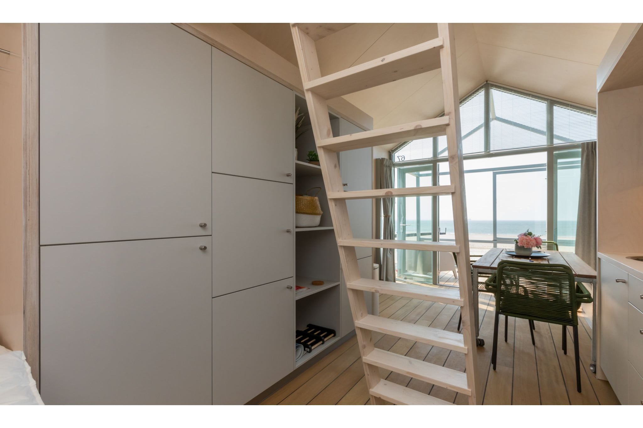 Slaapstrandhuisje - Strand dishoek 67  Dishoek-Woonkamer