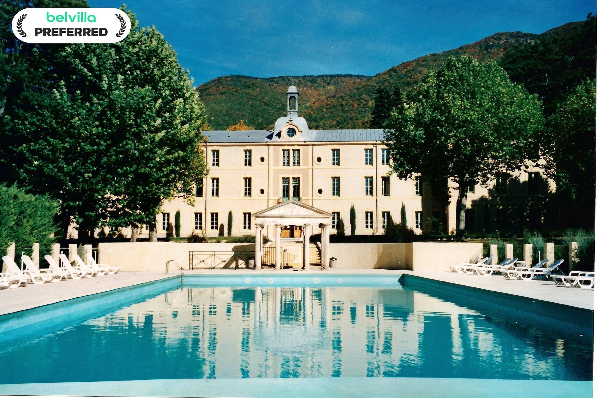 Chateau des Gipières Appartment