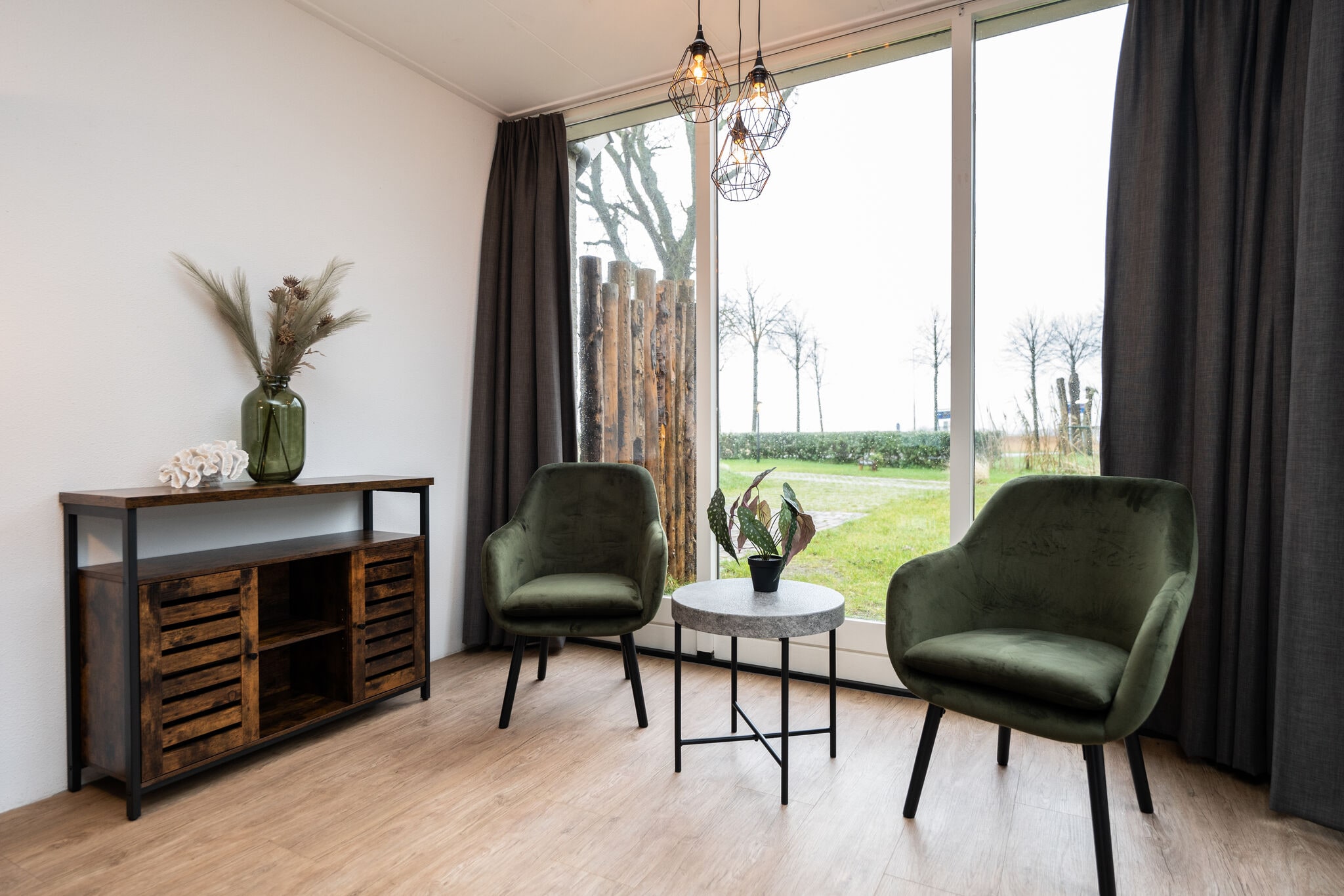 Atmospheric holiday home with WiFi in a holiday park located on Texel