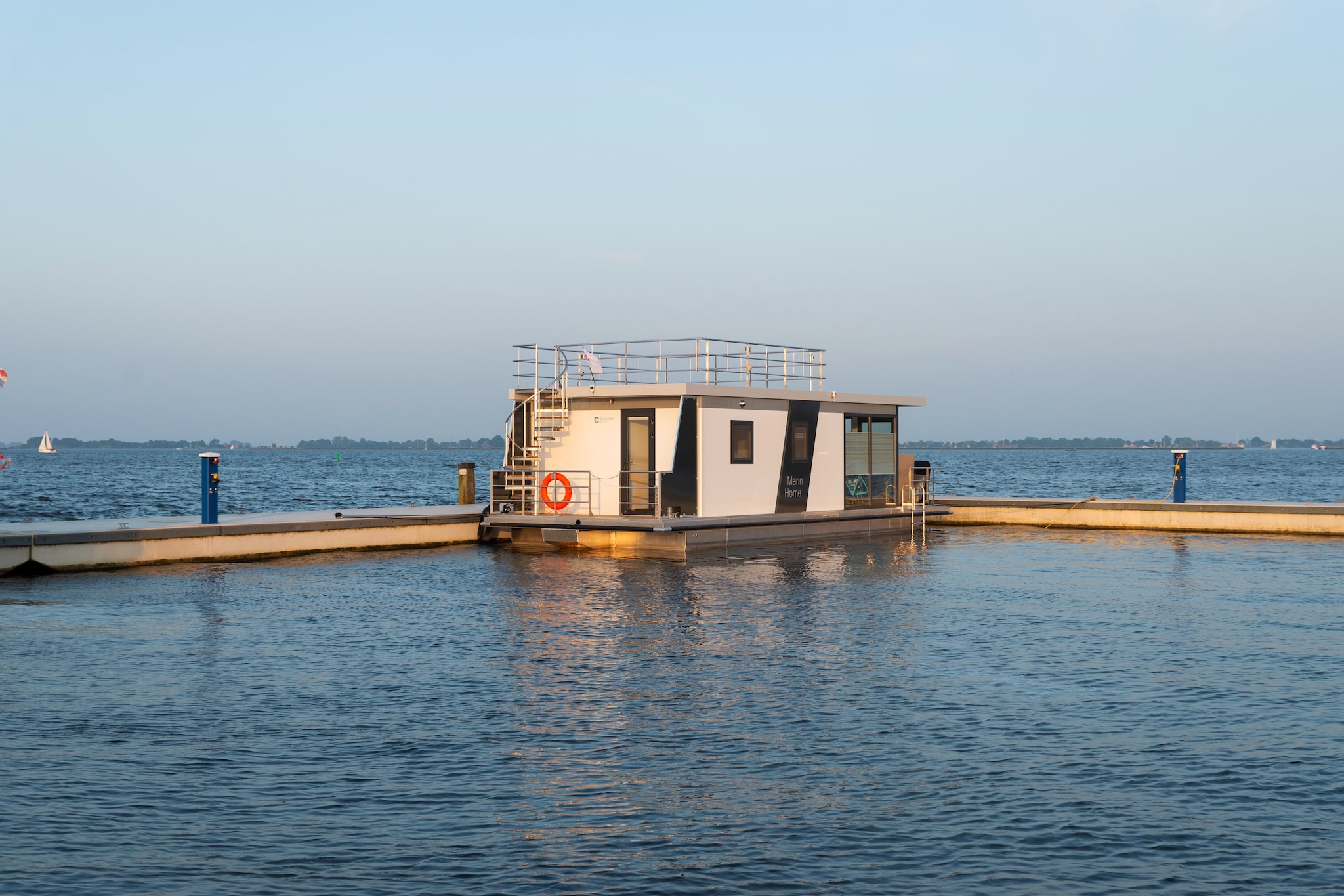 Houseboat Agua Dolce-Buitenkant zomer
