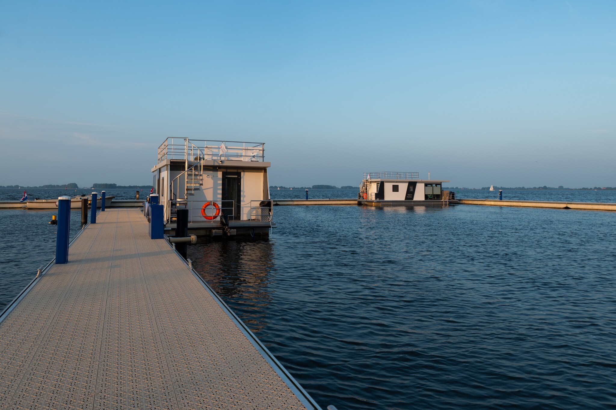 Houseboat Agua Dolce-Buitenkant zomer