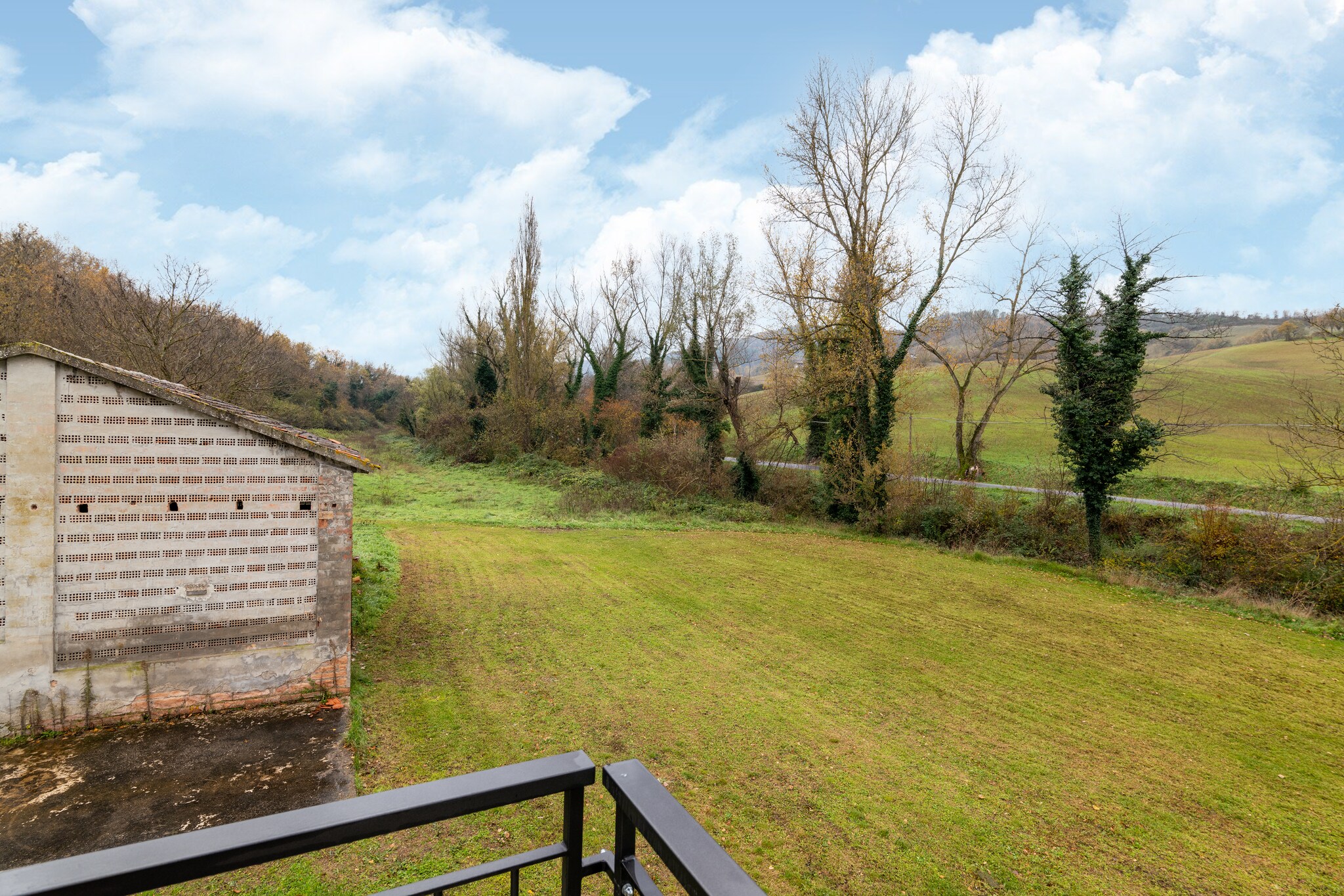 On the 1st floor: (Kitchen(hob, electric kettle, toaster, coffee machine, espresso machine, oven, microwave, fridge-freezer, Hand blender), Living/diningroom(TV, dining table, seating area, balcony or terrace), bedroom(double bed), bedroom(single bed, single sofa bed, single fold-away bed), bathroom(bath tub, washbasin, toilet, bidet, washing machine, hairdryer))\n\nseating area, garden, sun loungers, BBQ, parking, swimming pool(outside, opened from Jun upto and including Aug), ironing board, iron, toys