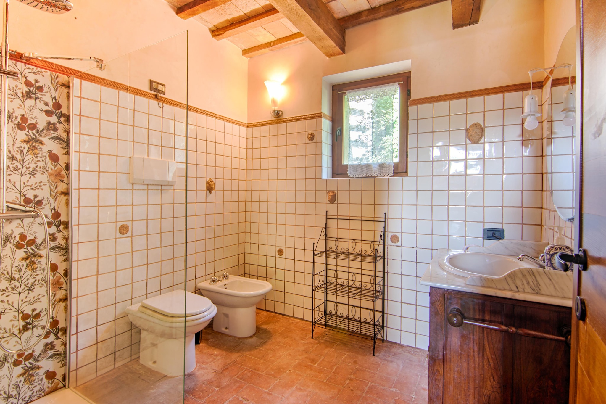 Villa Isabella-Badkamer