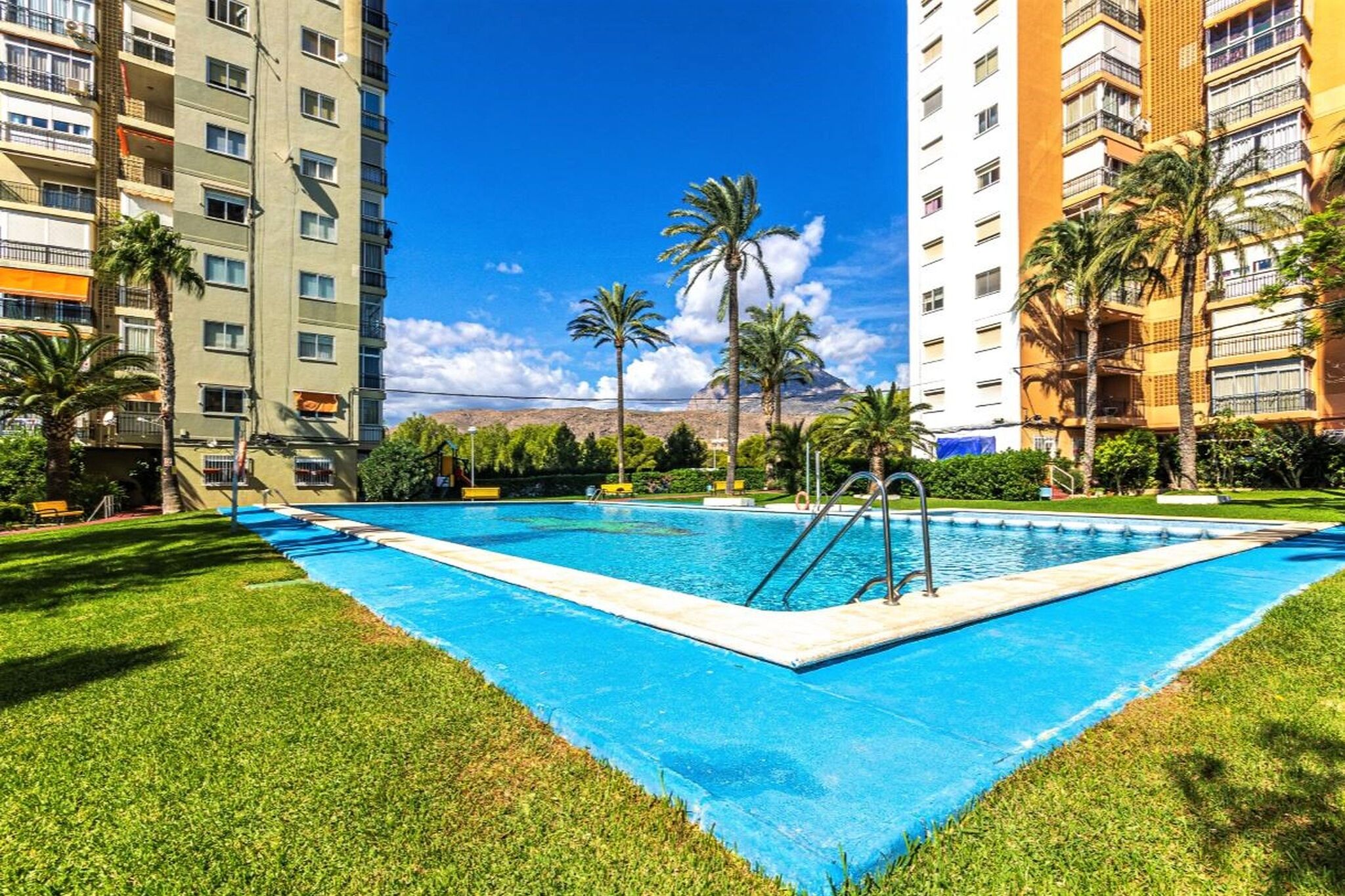 Appartement accueillant à Benidorm avec piscine partagée