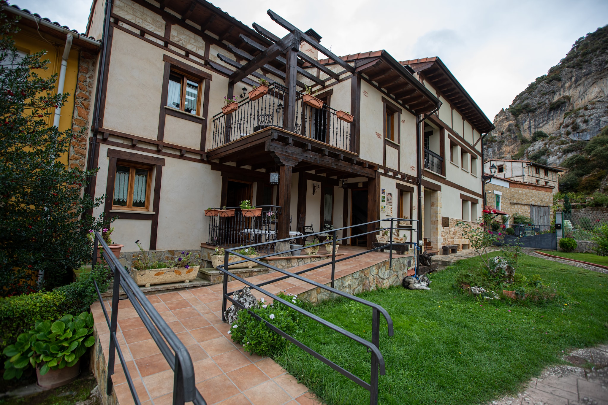 Chalet in Toba with Garden & Fireplace