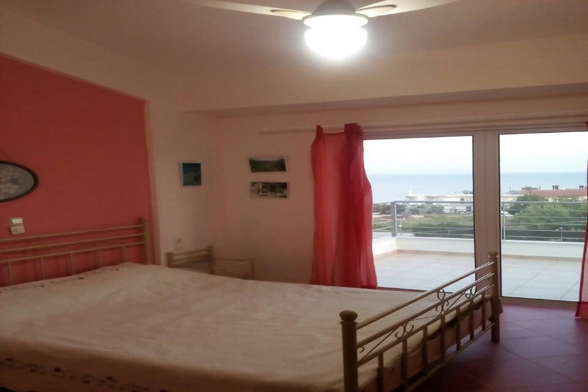 Cheerful holiday home in Preveza with garden