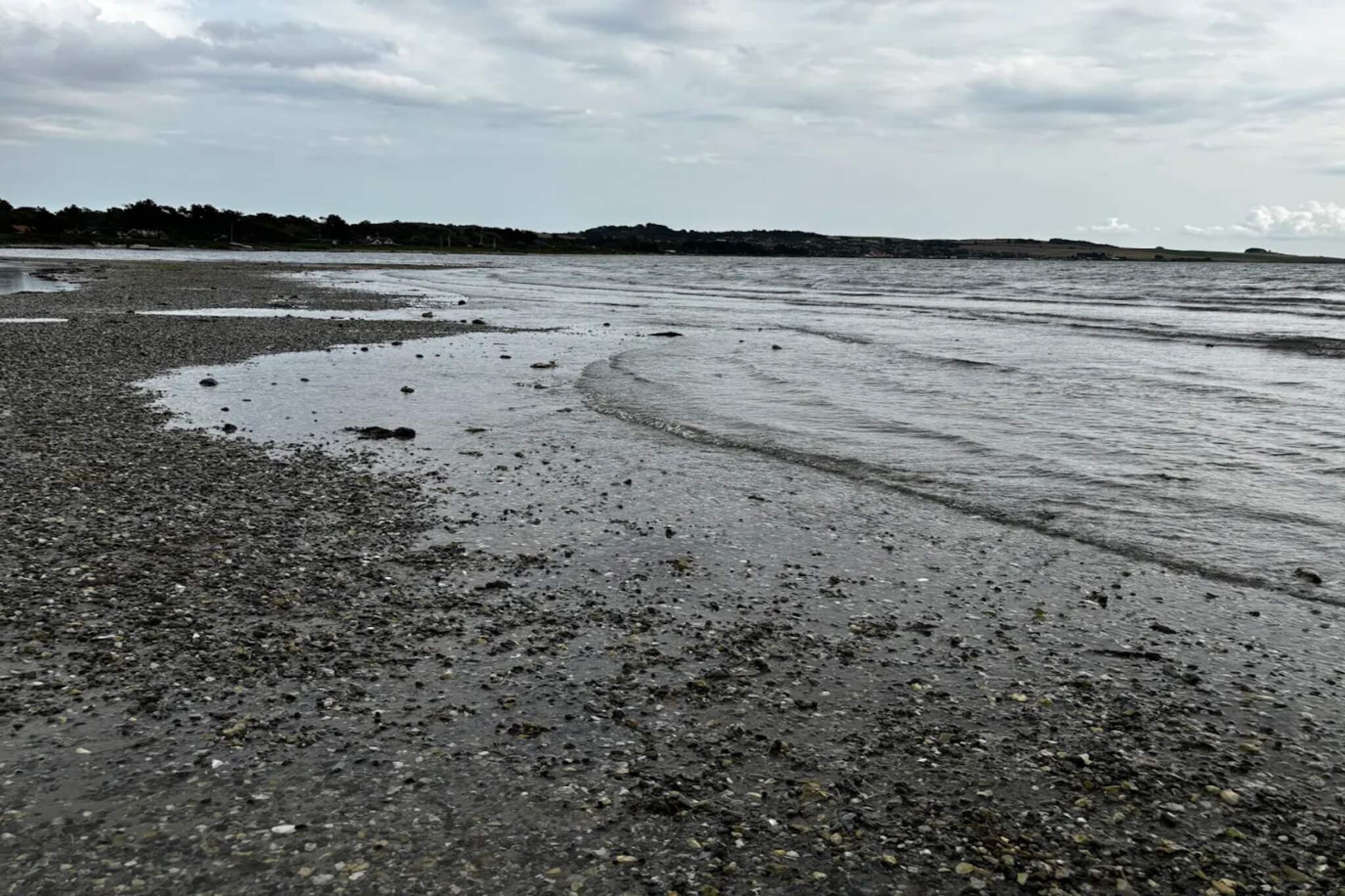 Rustige oase in Knebel - Waterzicht