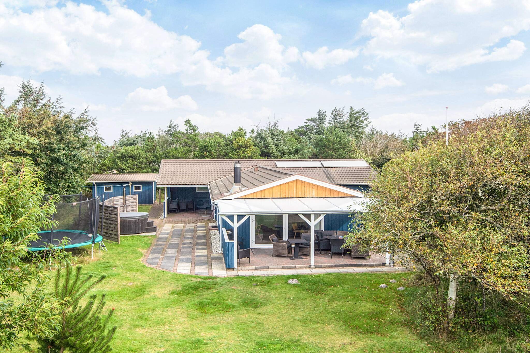 10 Personen Ferienhaus in Oksbøl-By Traum