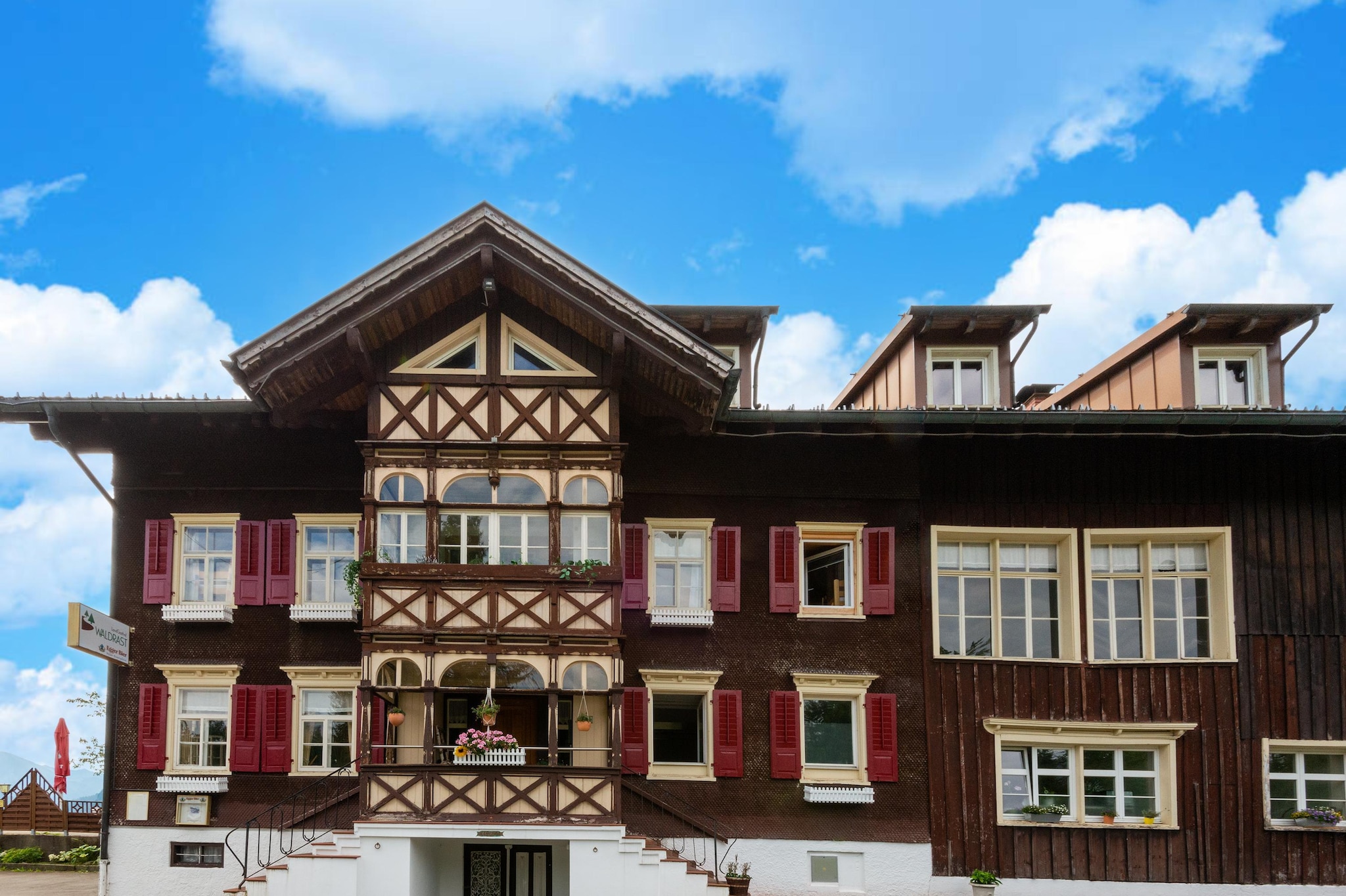 Exterior Summer