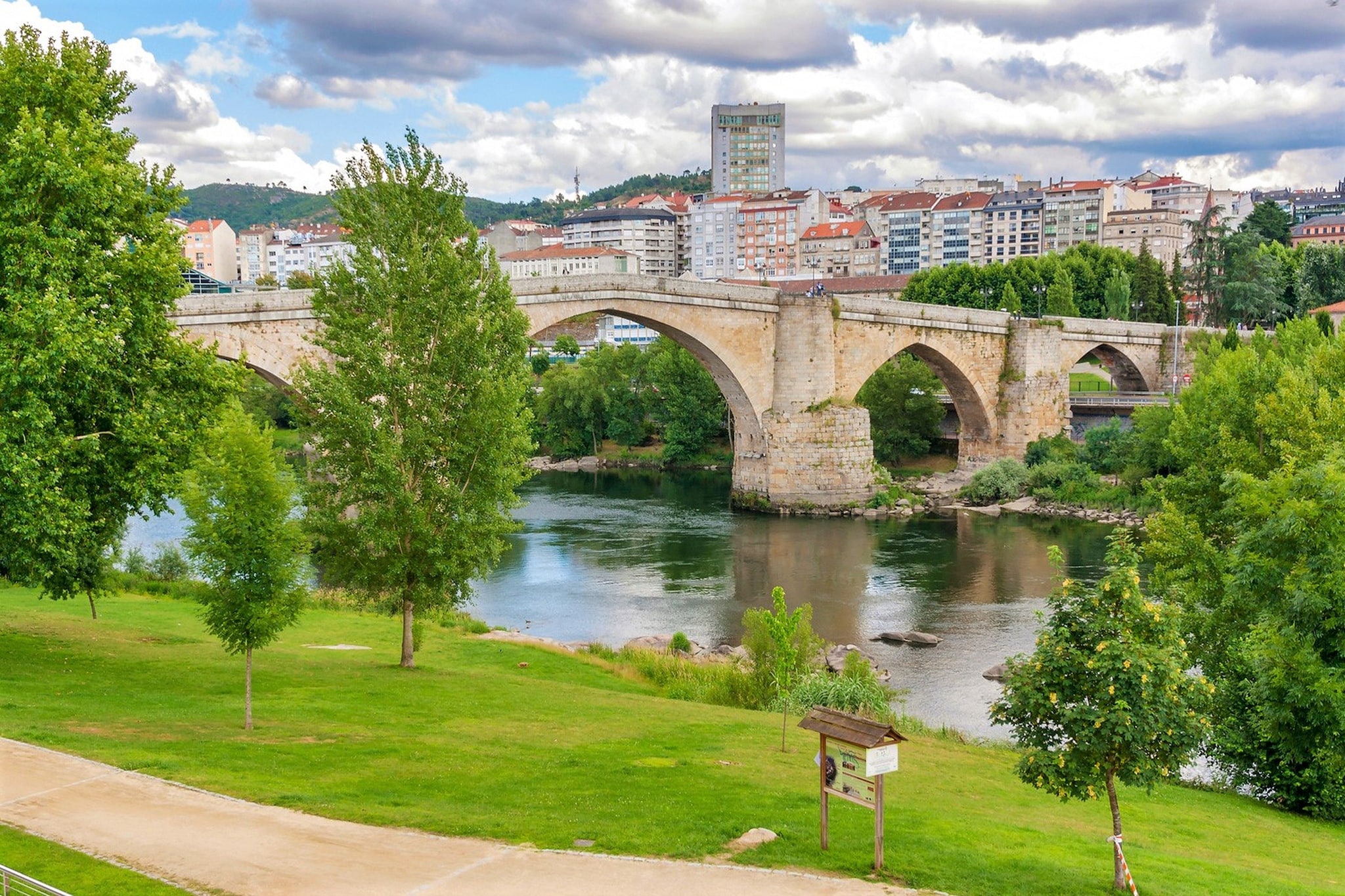 Apartment in Ourense near Thermal Baths