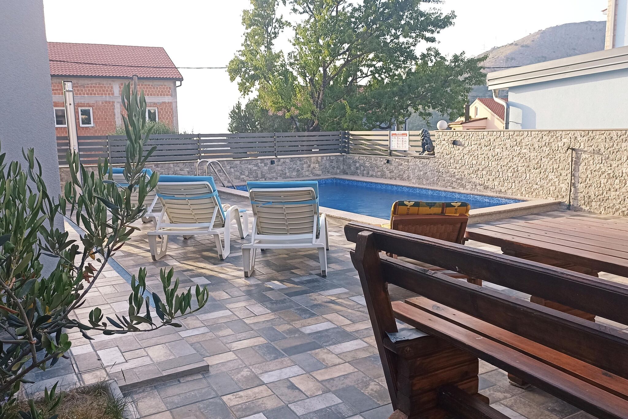 Belle maison de vacances avec piscine et terrasse