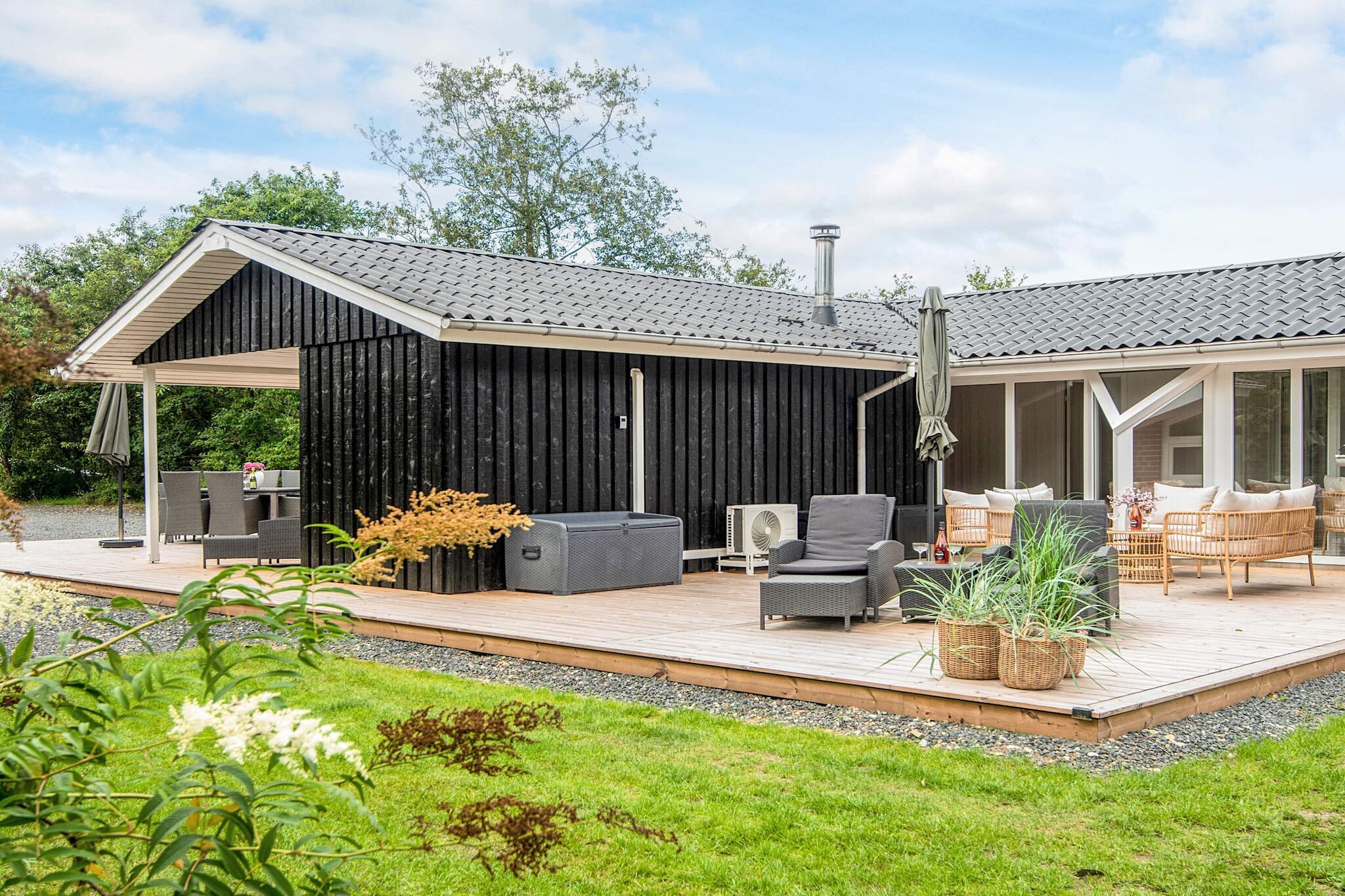 Renovated Retreat with Pool - By Traum Ferienwohnungen-View