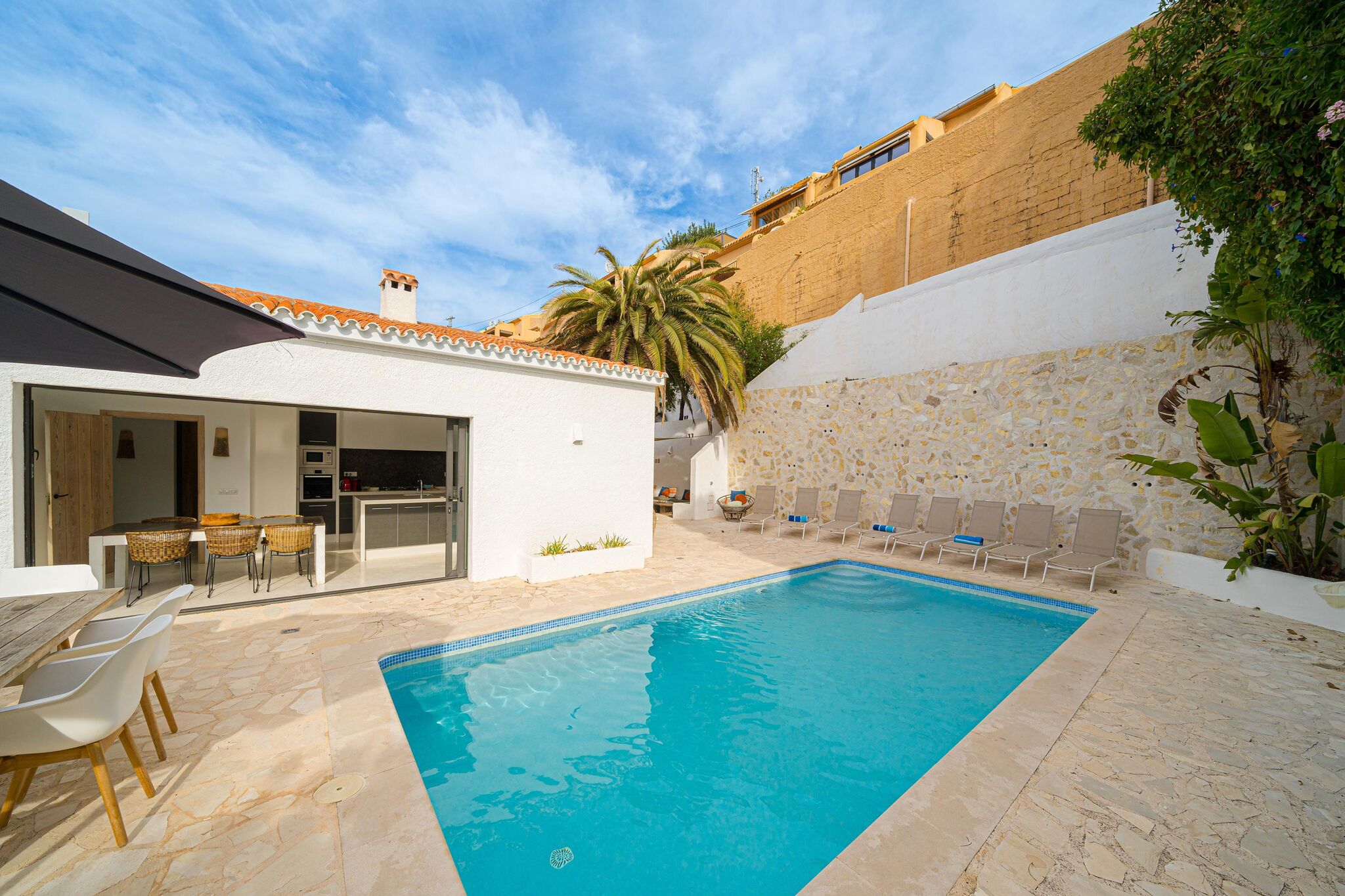 Sehr komfortable eingerichtete Villa in Moraira mit Swimmingpool