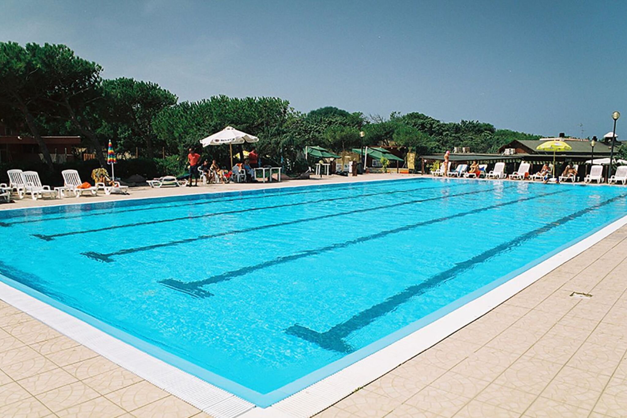 Mobile home accueillant à Sorso avec piscine commune