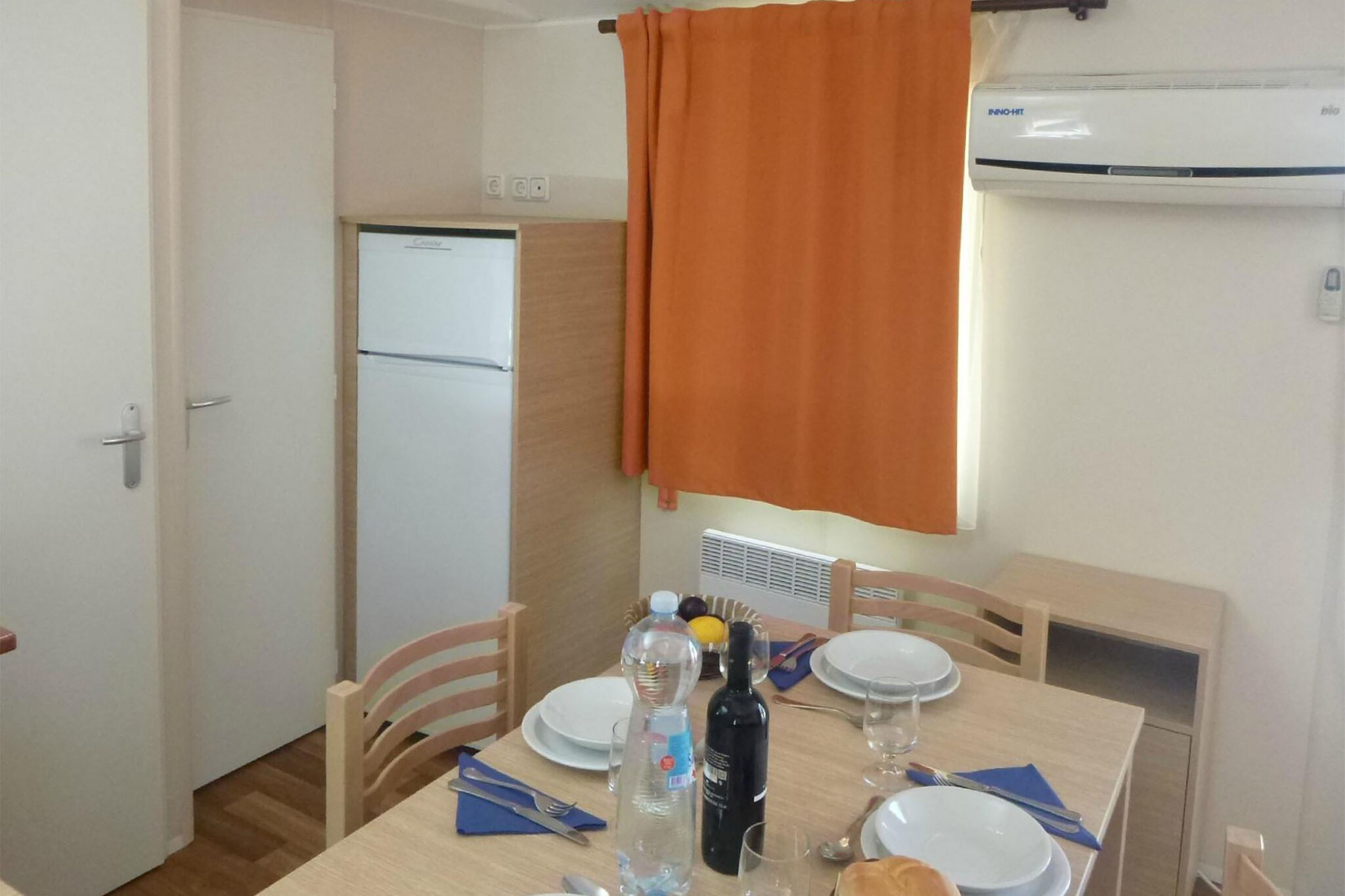 Cosy mobile home in Sorso with shared pool