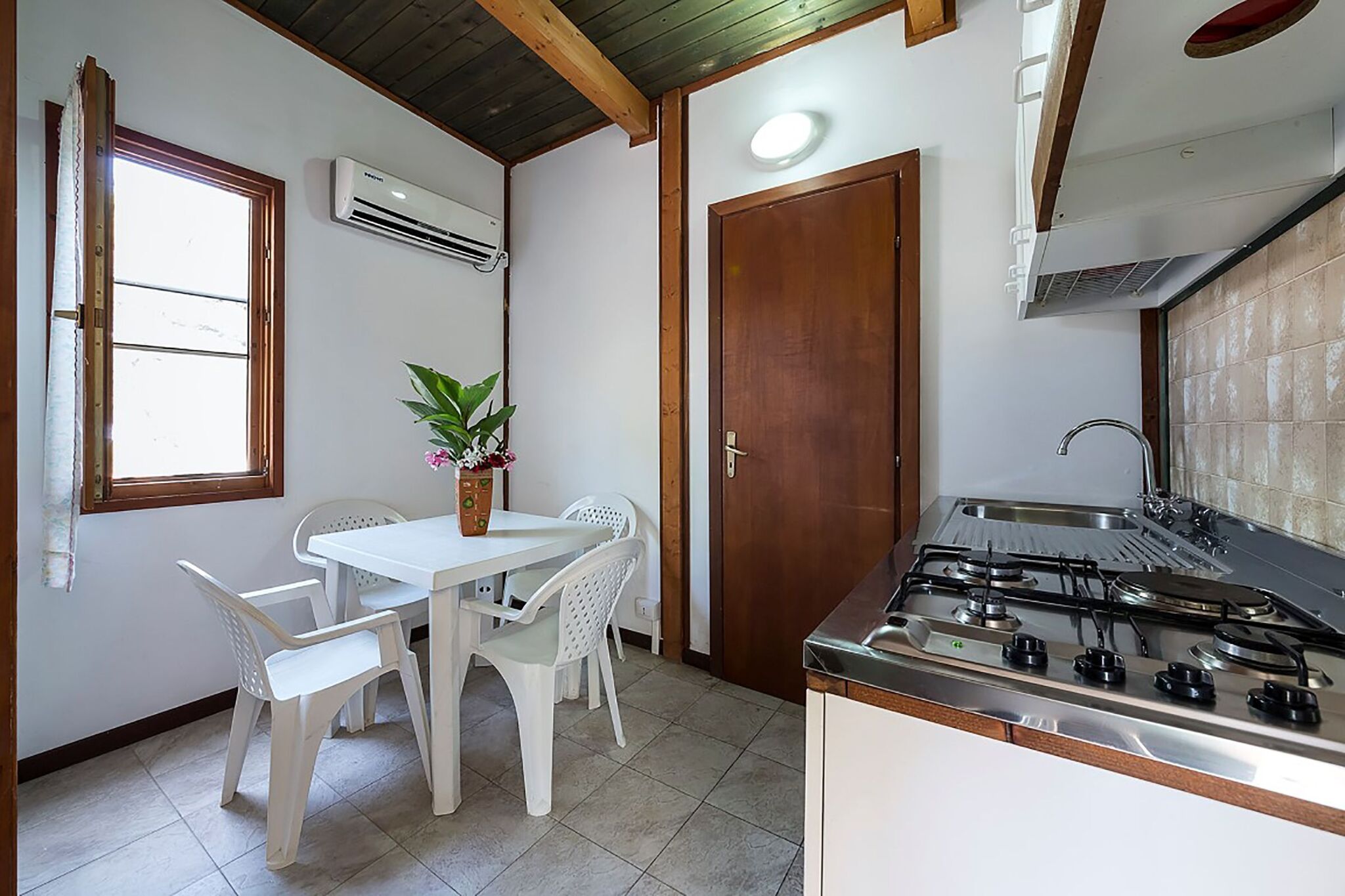 Comfortable mobile home in Sorso with garden